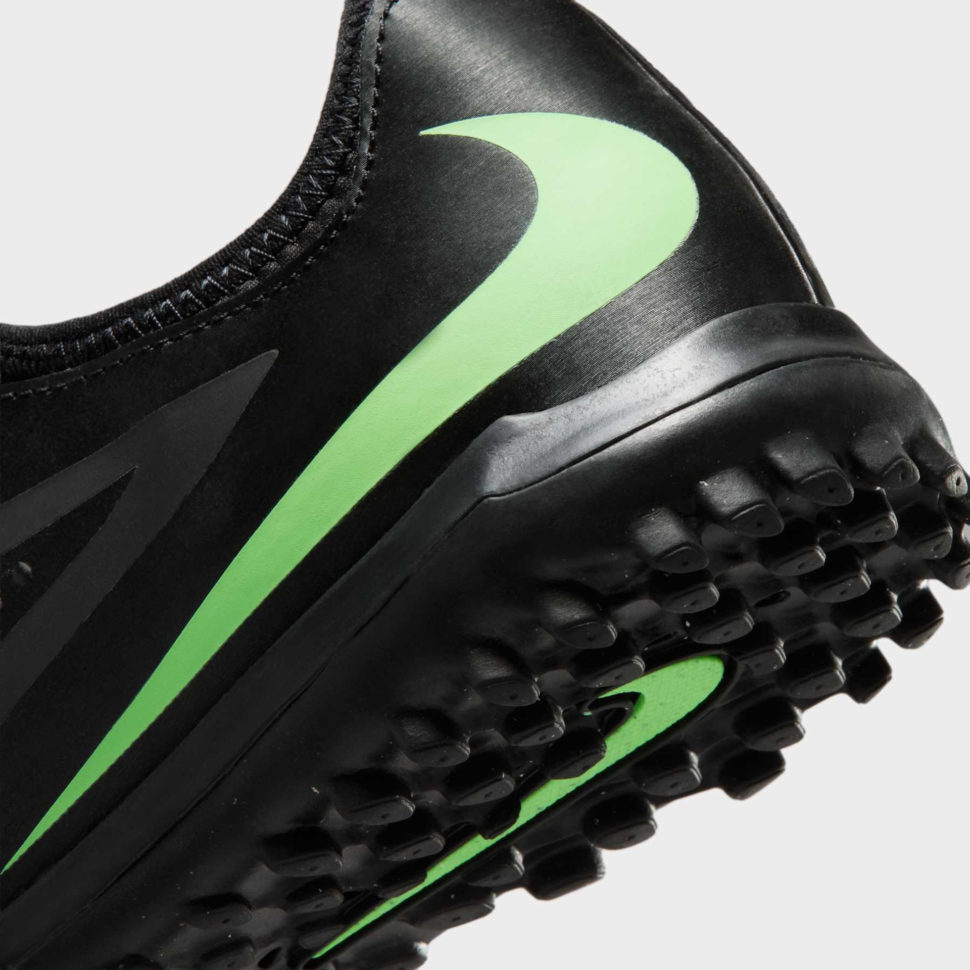 Chuteira Society Nike Phantom 6 Academy Low Infantil - Foto 8