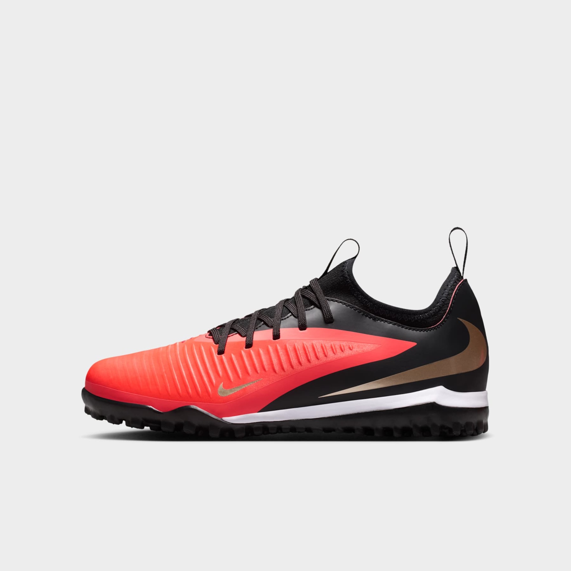 Chuteira Society Nike Phantom 6 Academy Low Infantil - Foto 1