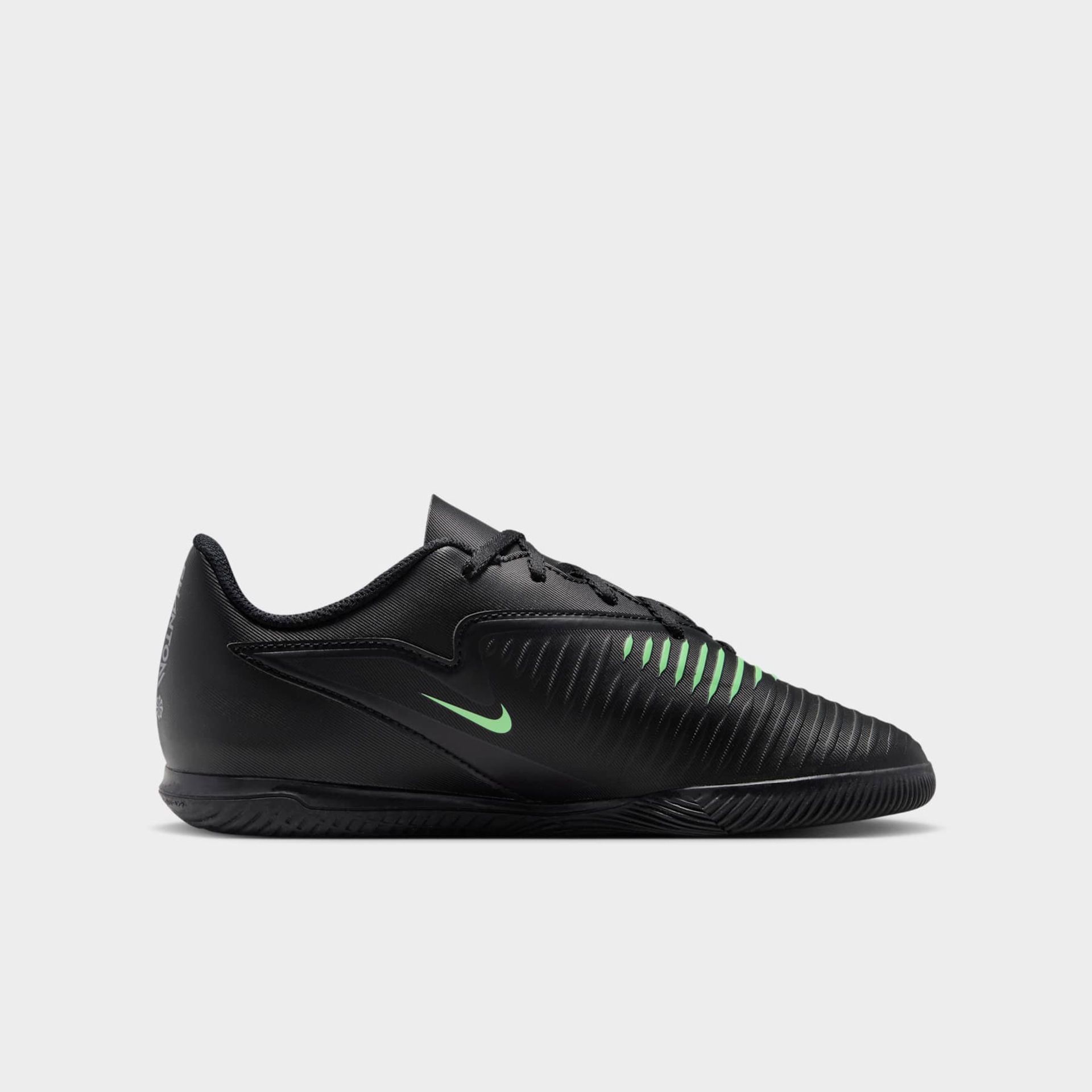 Chuteira Futsal Nike Phantom 6 Club Low Infantil - Foto 3