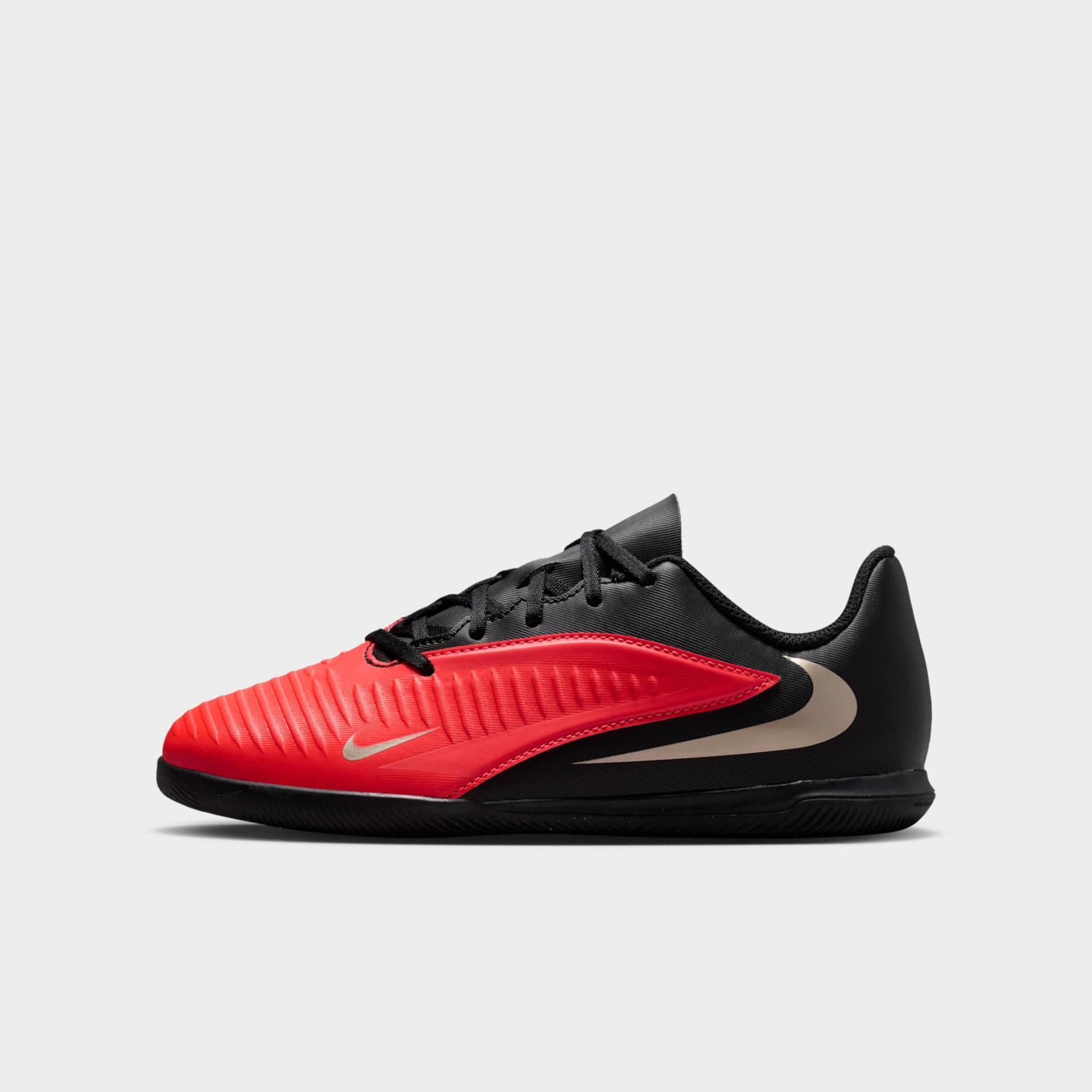 Chuteira Futsal Nike Phantom 6 Club Low Infantil - Foto 1