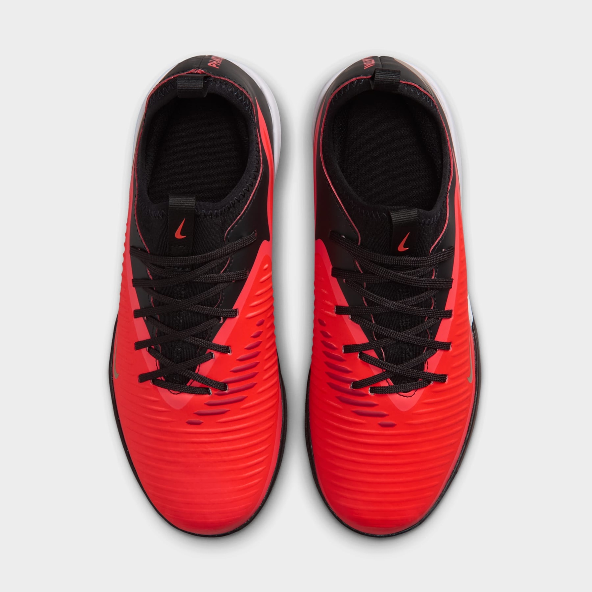 Chuteira Futsal Nike Phantom 6 Academy Low Infantil - Foto 4
