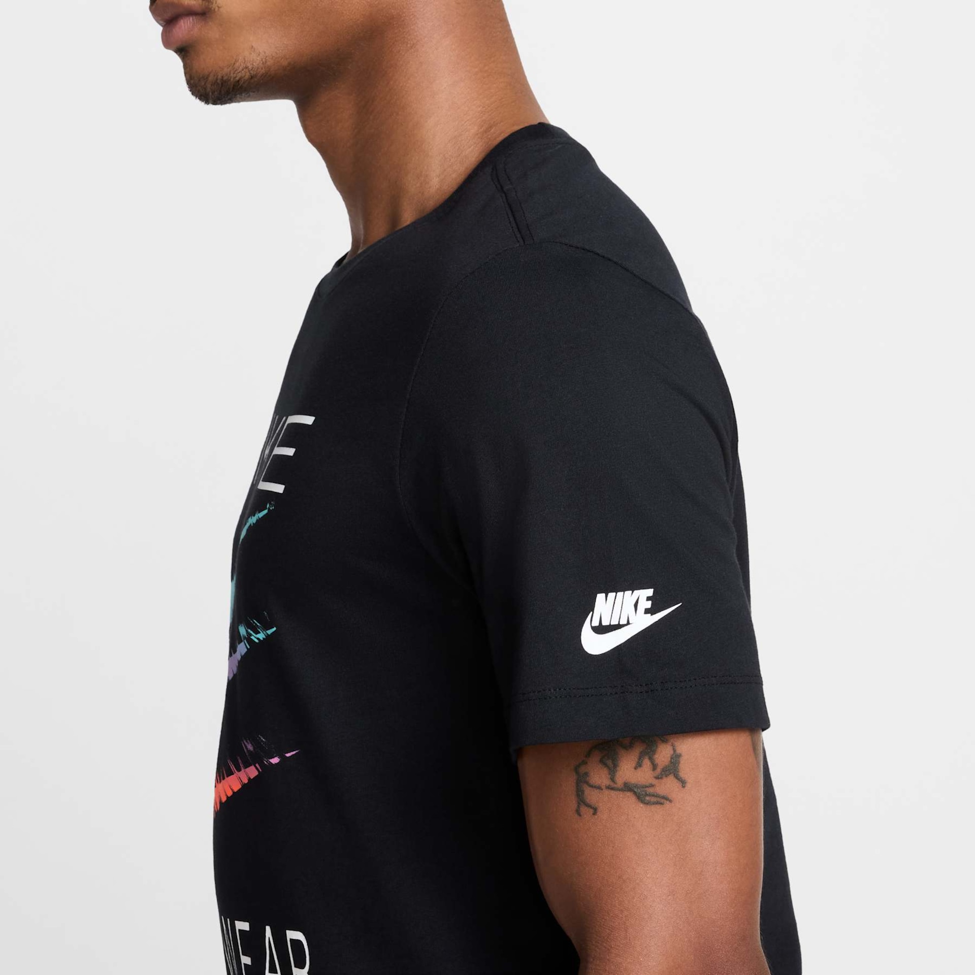 Camiseta Nike Swoosh Masculina - Foto 5