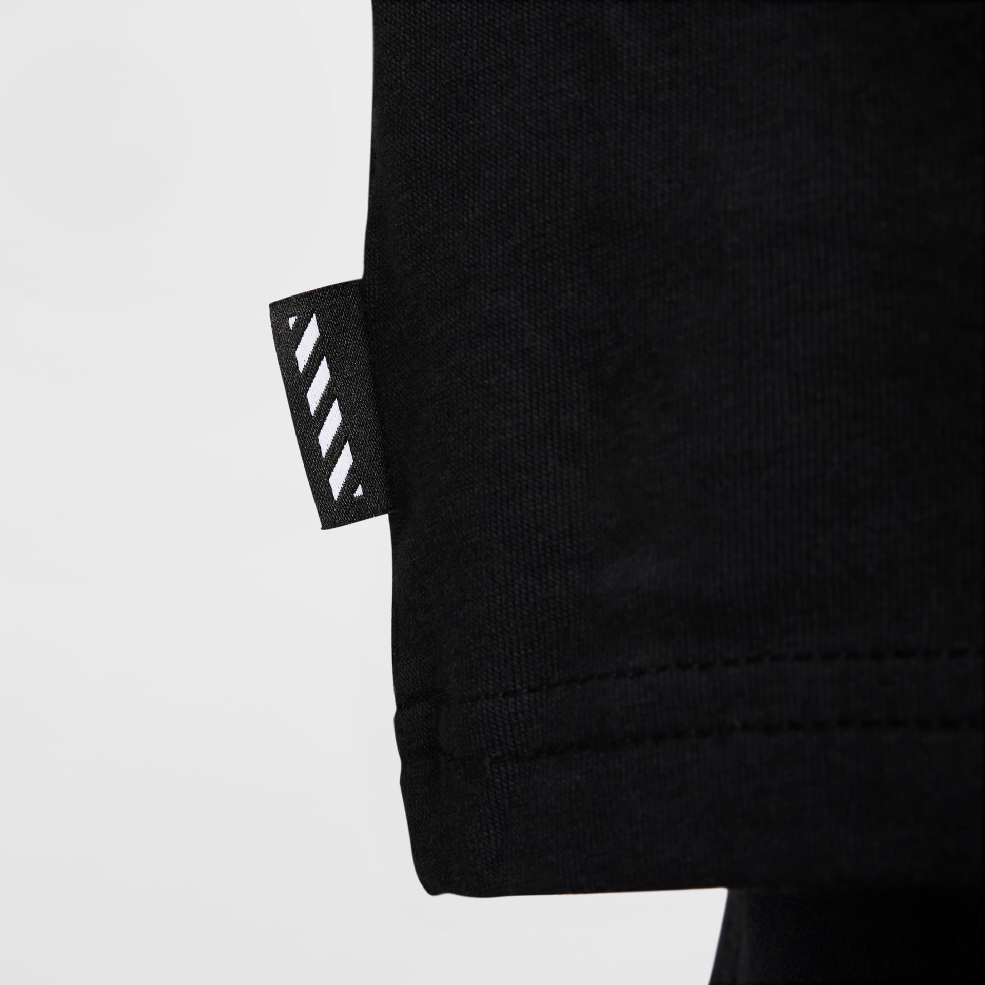 Camiseta Nike Sportswear M90 Masculina - Foto 5