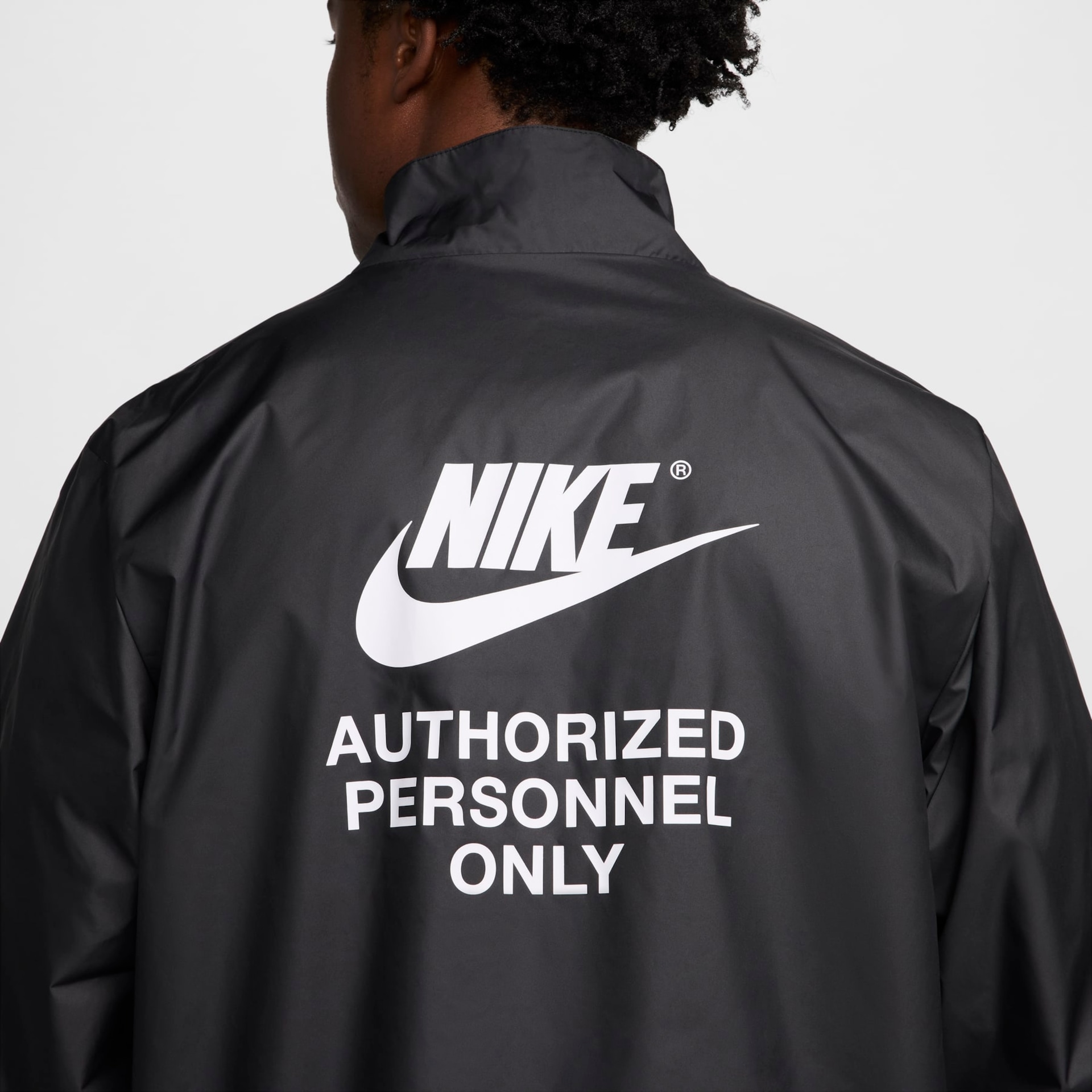 Jaqueta Nike Woven Masculina - Foto 5