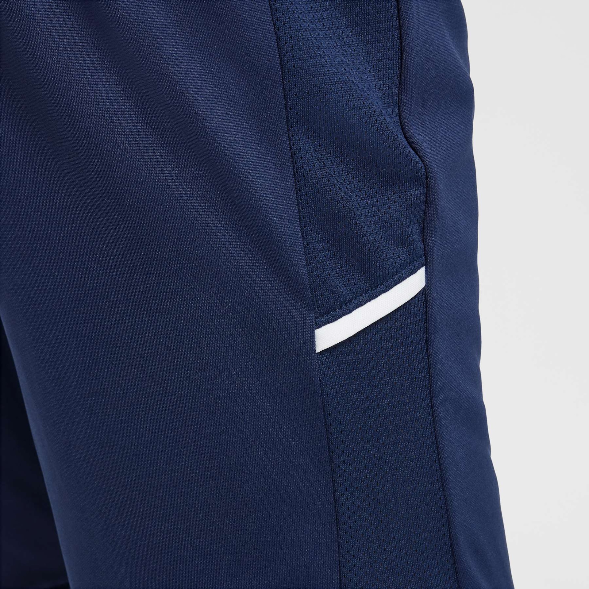 Shorts Nike Dri-FIT Academy Infantil - Foto 4