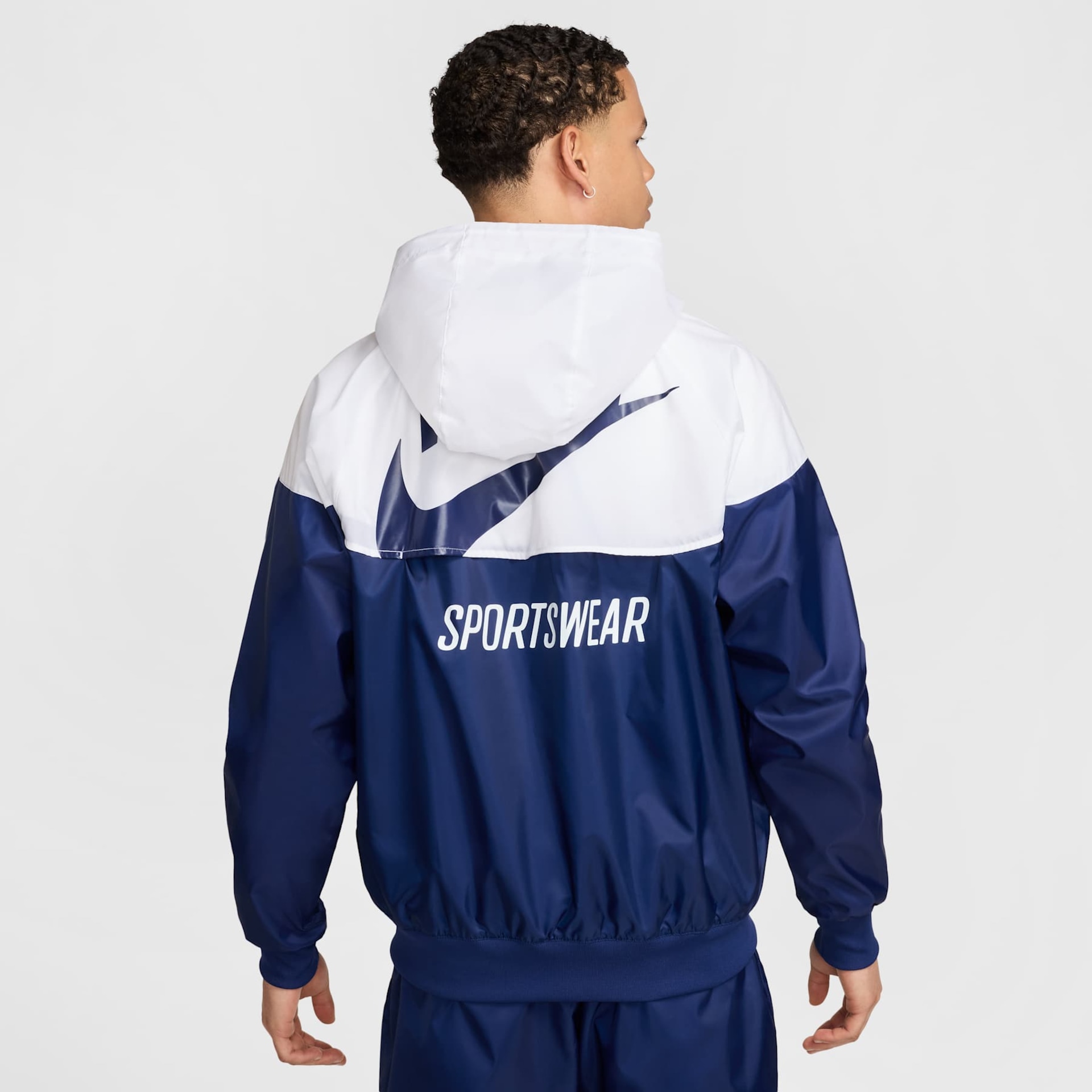 Jaqueta Nike Windrunner Woven Masculina - Foto 2