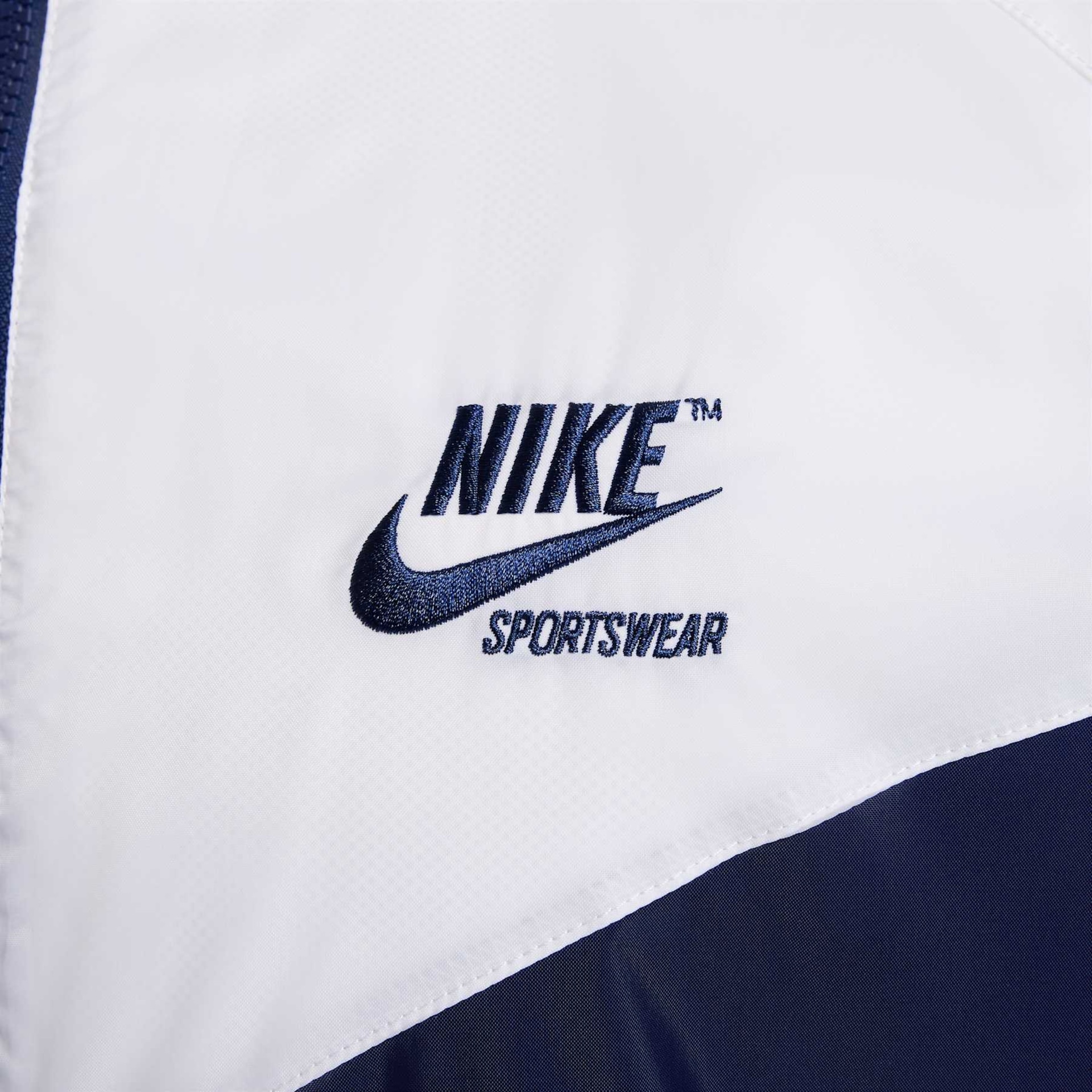 Jaqueta Nike Windrunner Woven Masculina - Foto 4