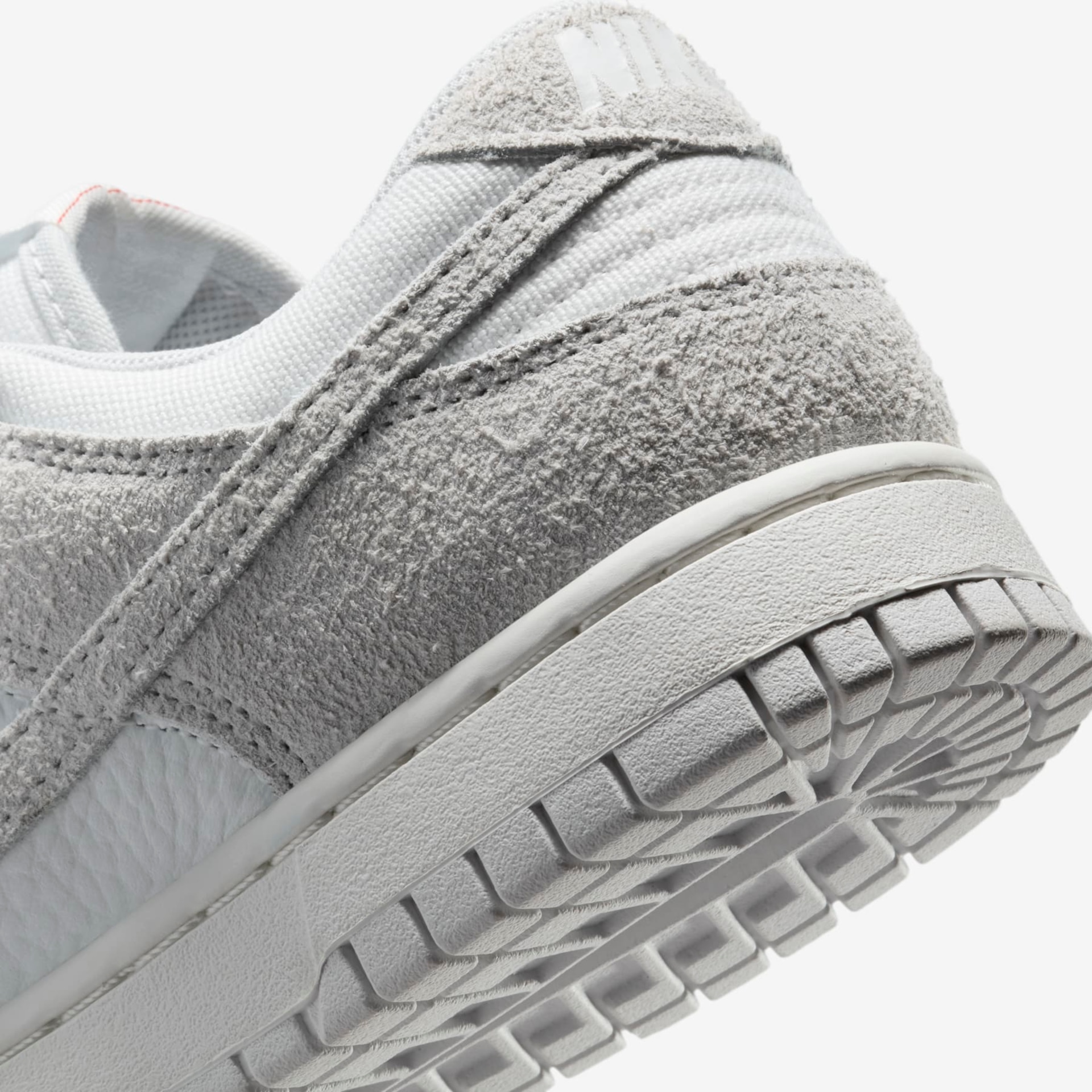 Tênis Nike Dunk Low Feminino - Foto 8