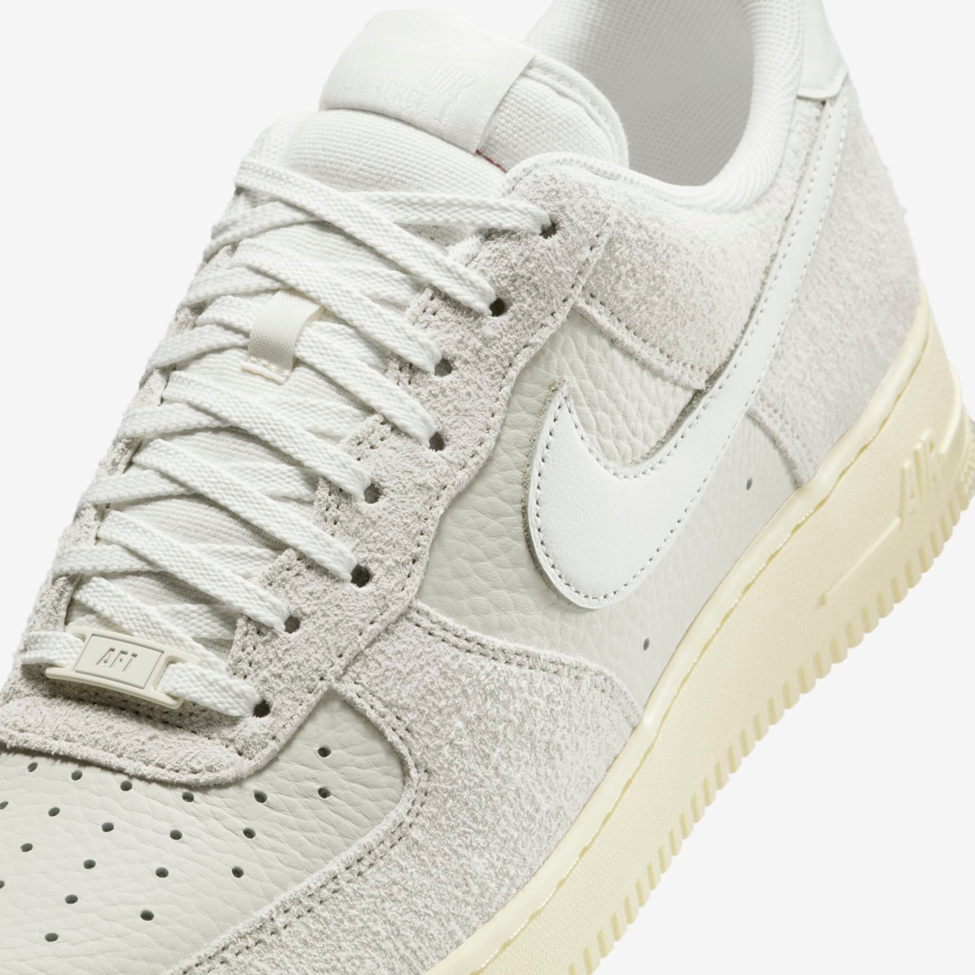 Tênis Nike Air Force 1 07 LX Masculino - Foto 7