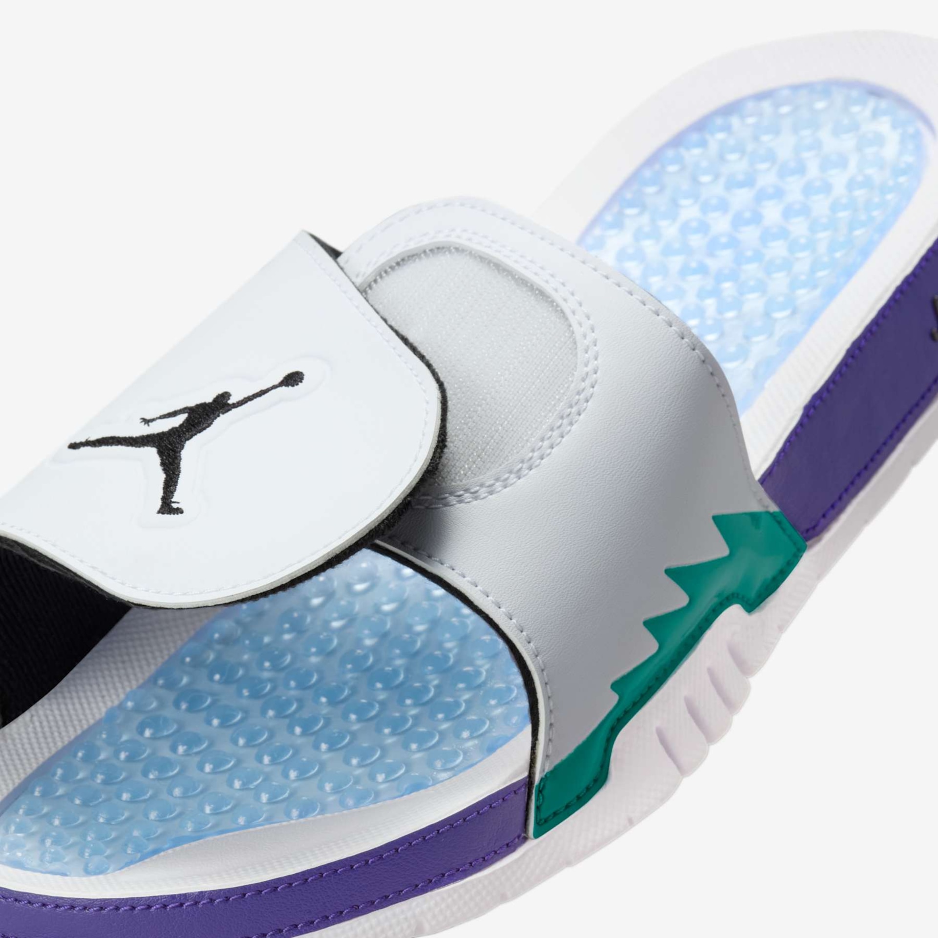 Chinelo Jordan Hydro V Retro Masculino - Foto 6