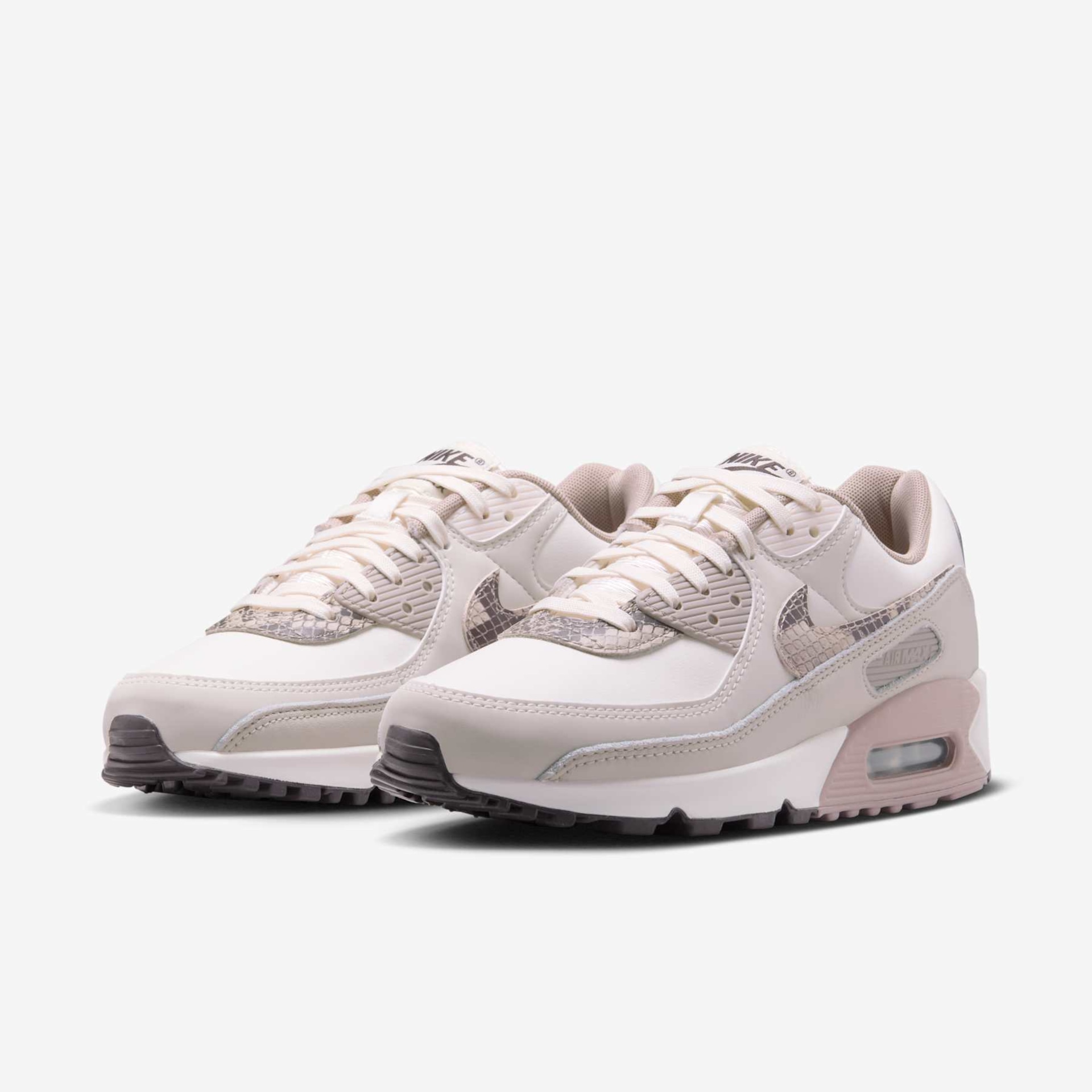 Tênis Nike Air Max 90 AMD Feminino - Foto 5