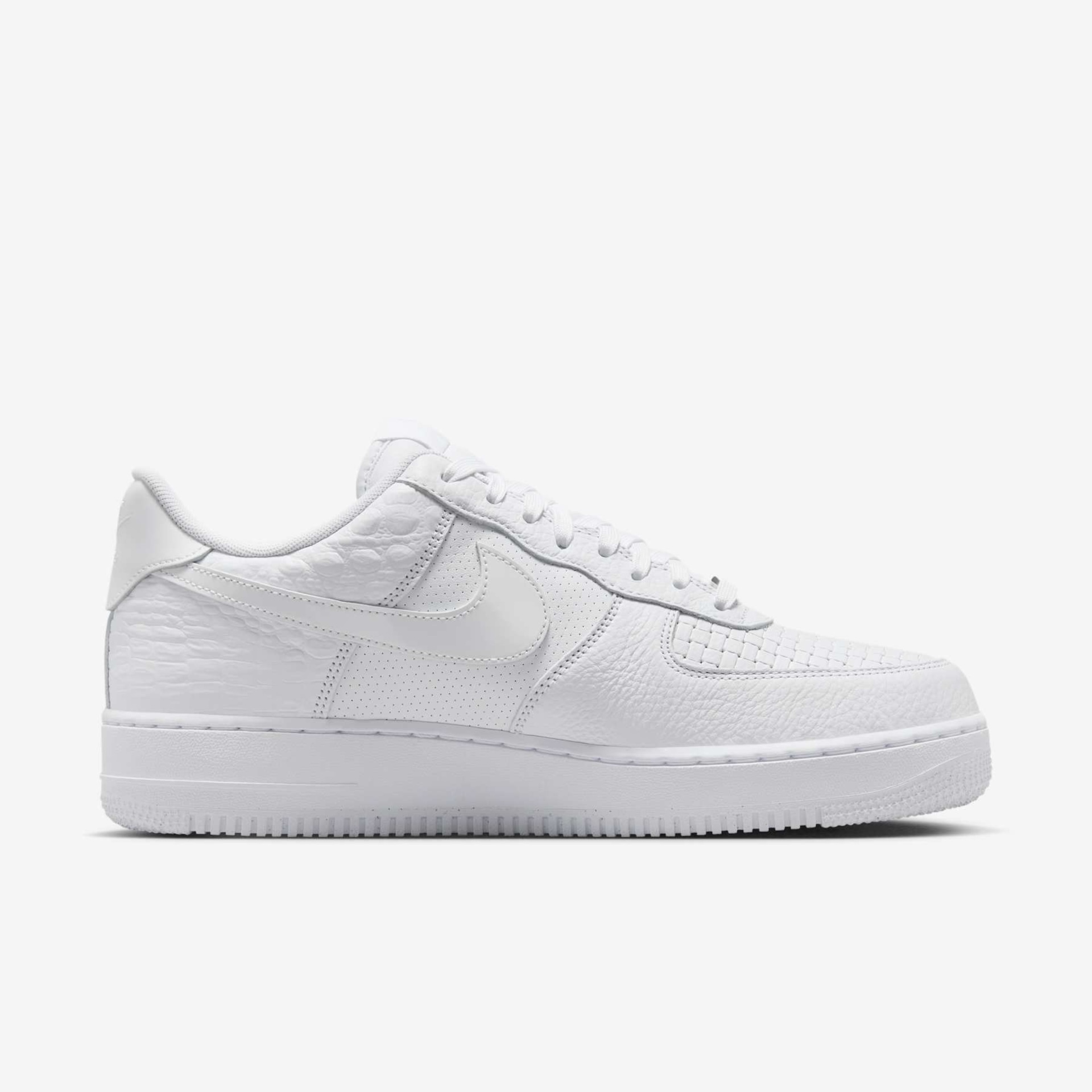 Tênis Nike Air Force 1 07 LX Masculino - Foto 3