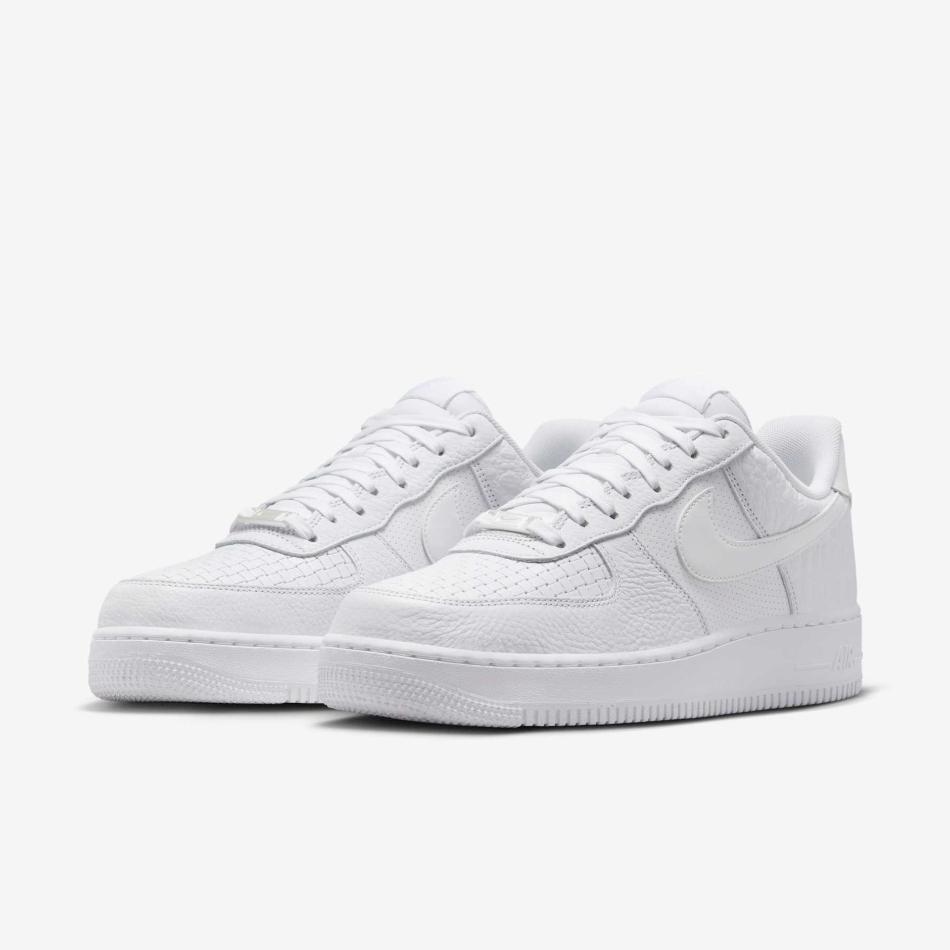 Tênis Nike Air Force 1 07 LX Masculino - Foto 5