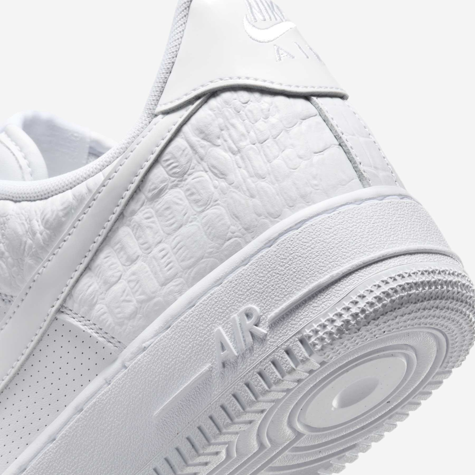 Tênis Nike Air Force 1 07 LX Masculino - Foto 8