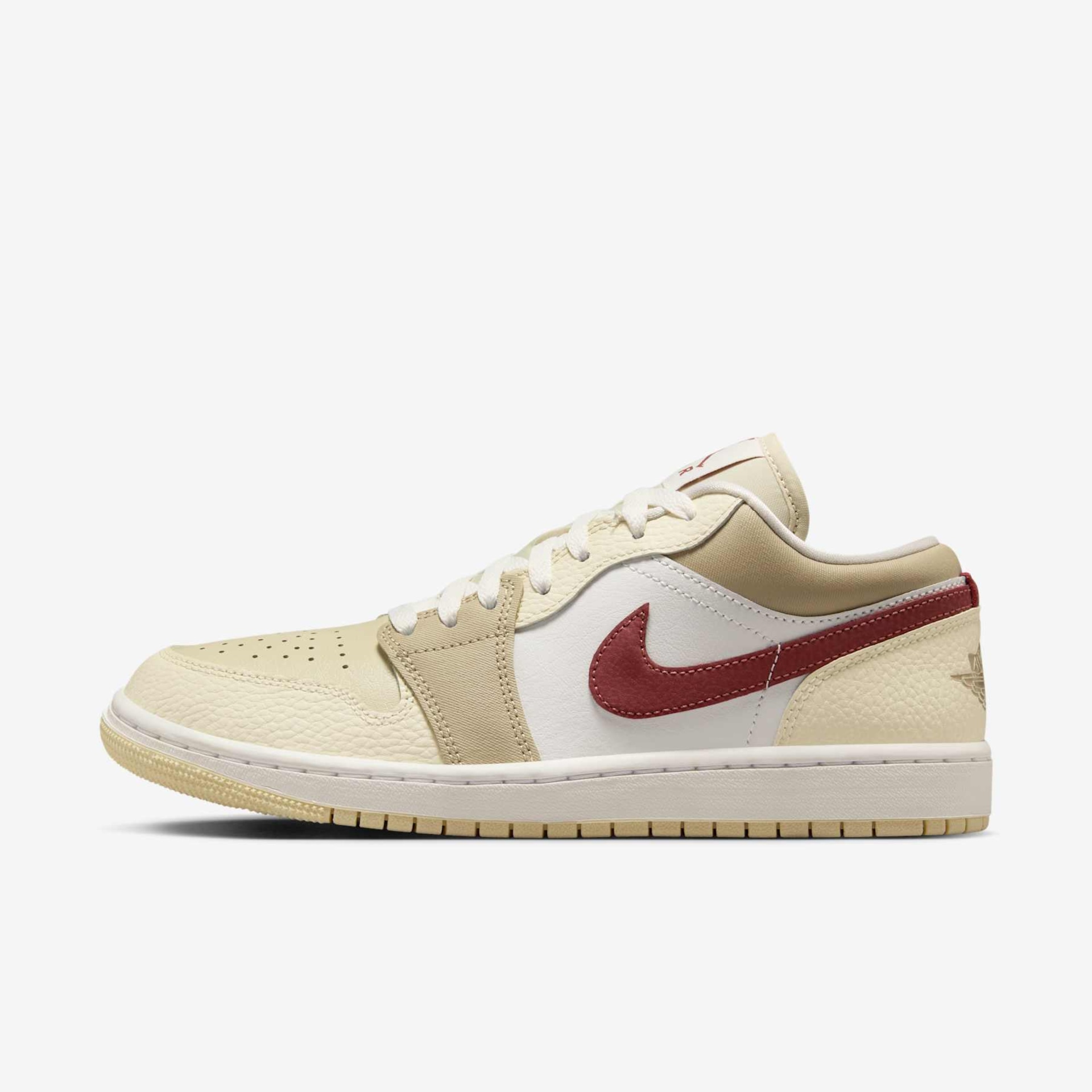 Tênis Air Jordan 1 Low Feminino - Foto 1