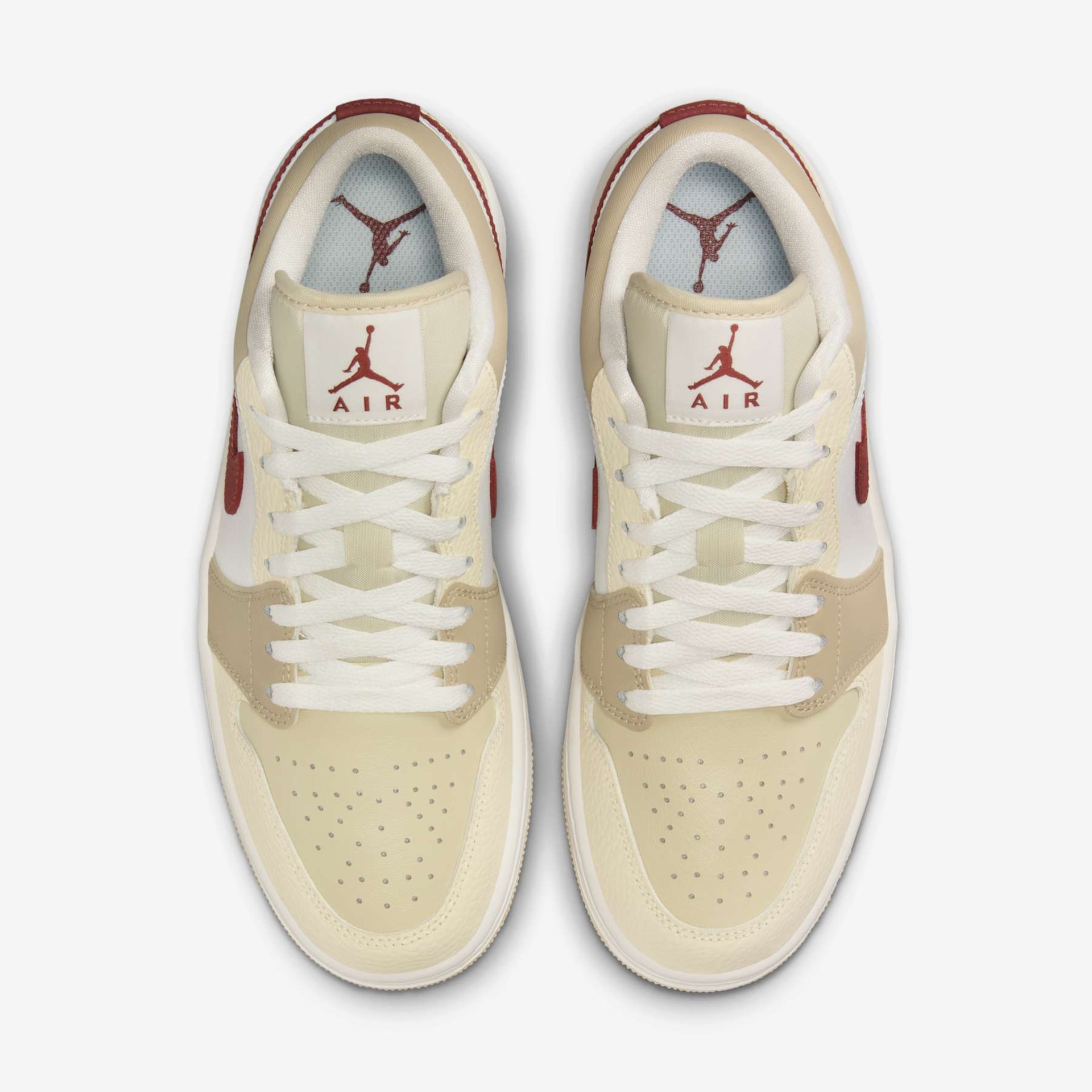 Tênis Air Jordan 1 Low Feminino - Foto 4