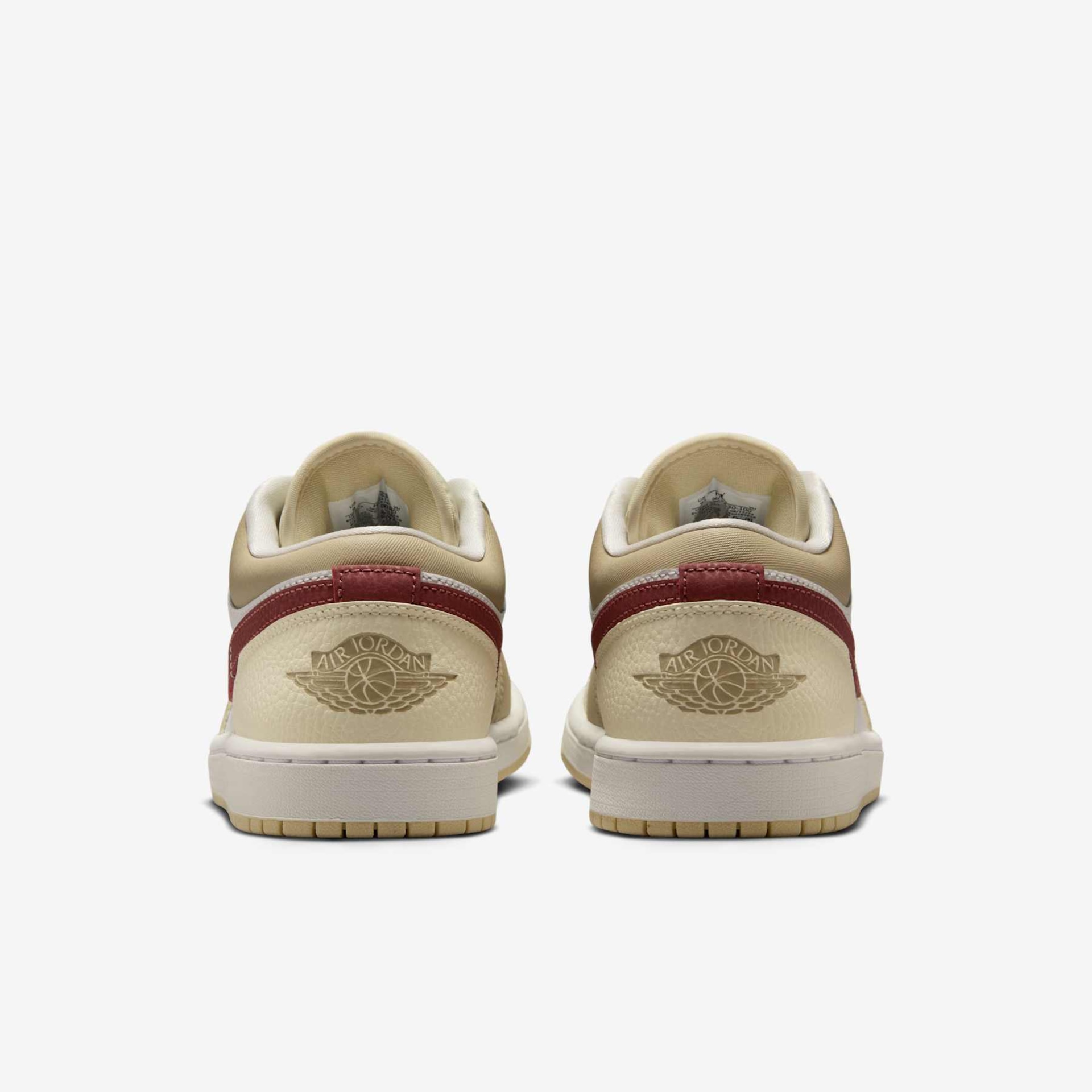 Tênis Air Jordan 1 Low Feminino - Foto 6