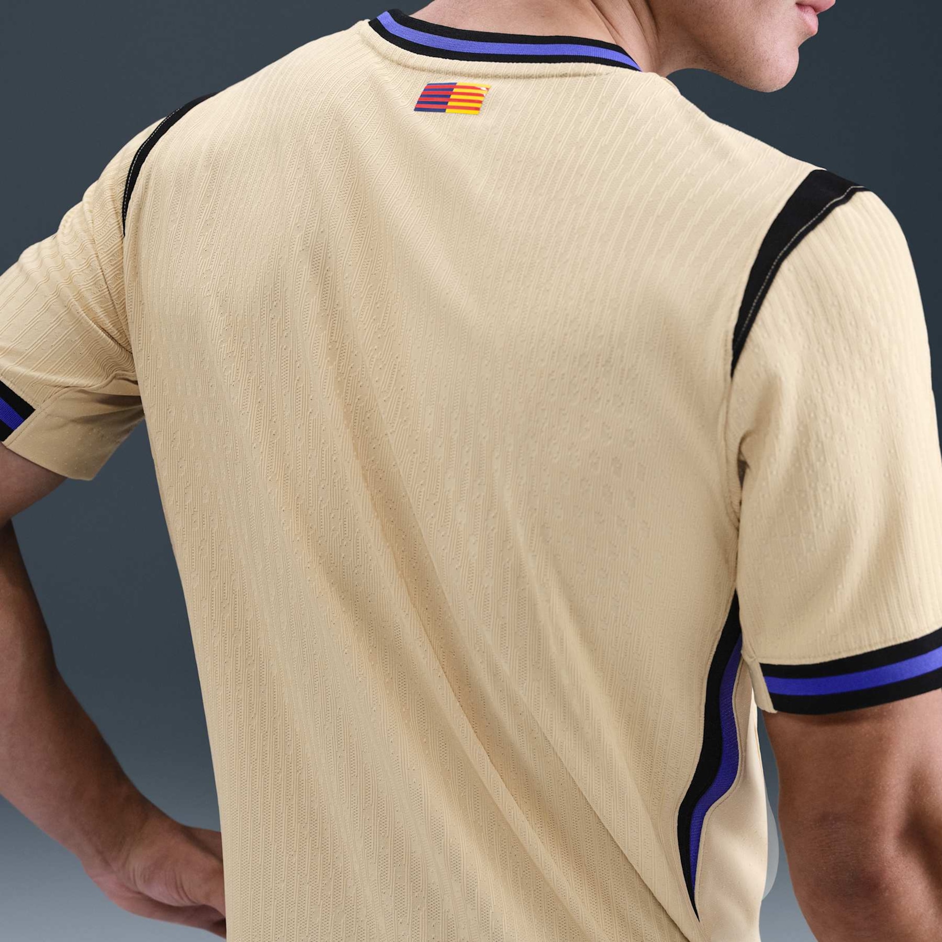 Camisa Barcelona Nike Kobe II 2025/26 Jogador Masculina - Foto 2