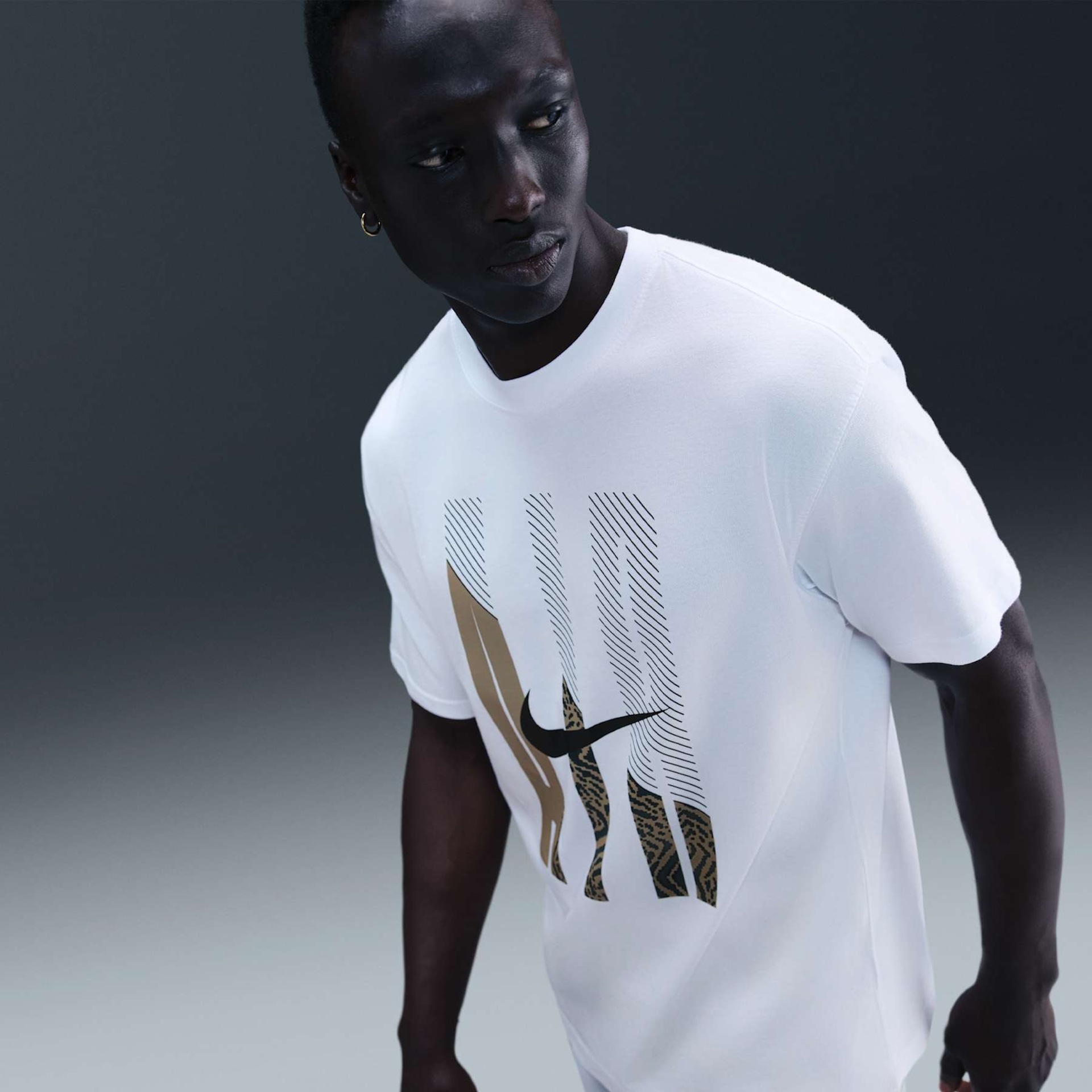 Camiseta Nike Sportswear M90 Nike Air Masculina - Foto 3