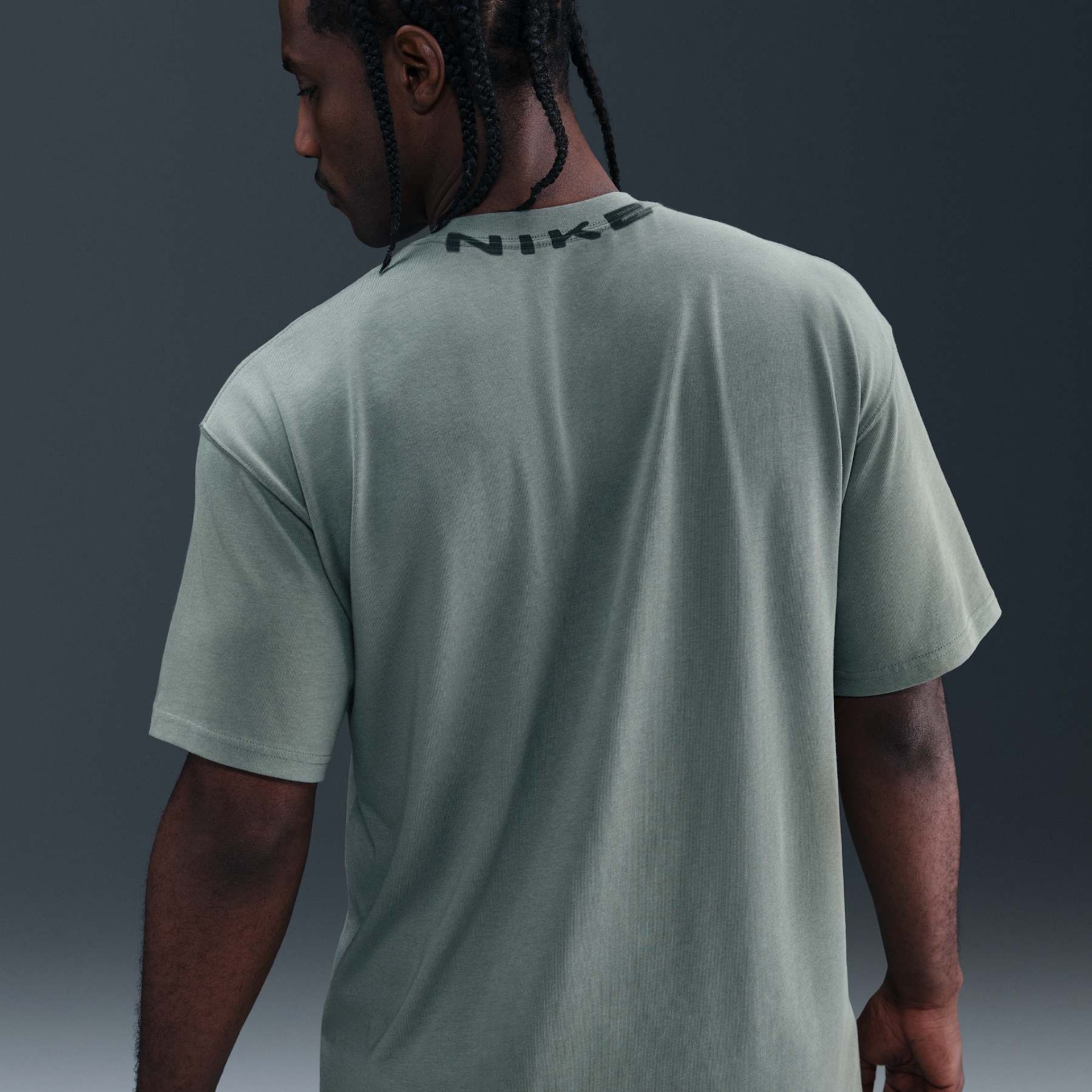 Camiseta Nike Sportswear Collar Print Unissex - Foto 2