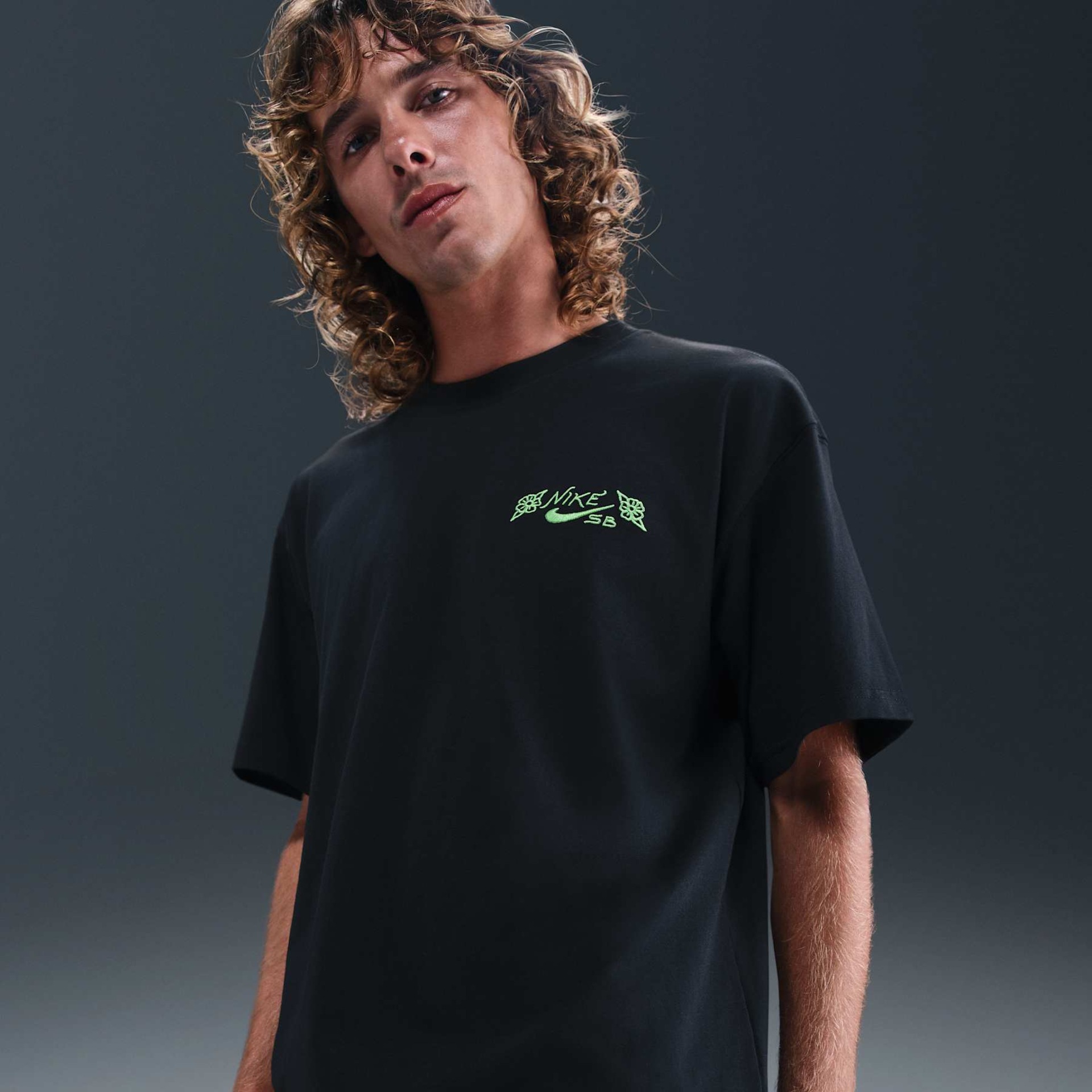 Imagem principal de Camiseta Nike SB M90 Vase Maculina
