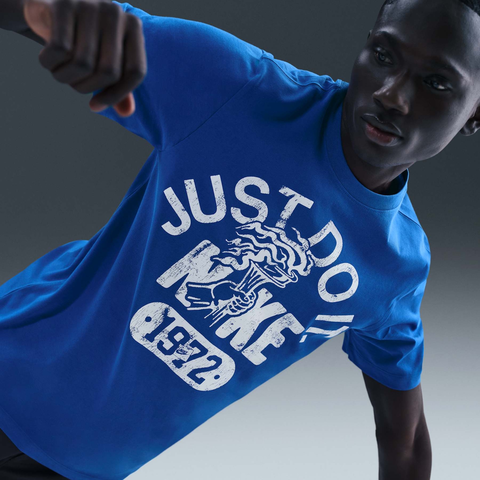 Camiseta Nike Sportswear JDI Vintage Masculina - Foto 3