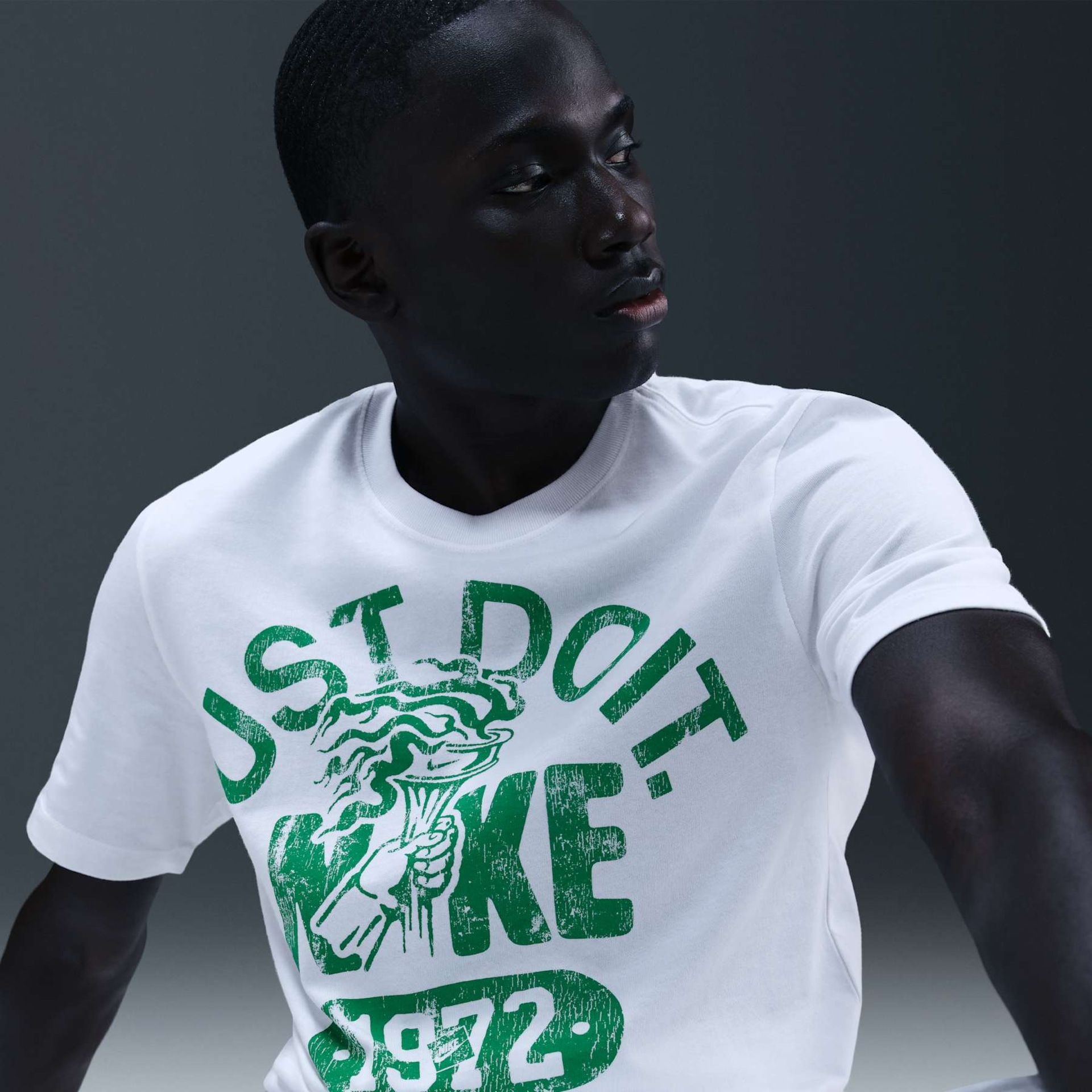 Camiseta Nike Sportswear JDI Vintage Masculina - Foto 3