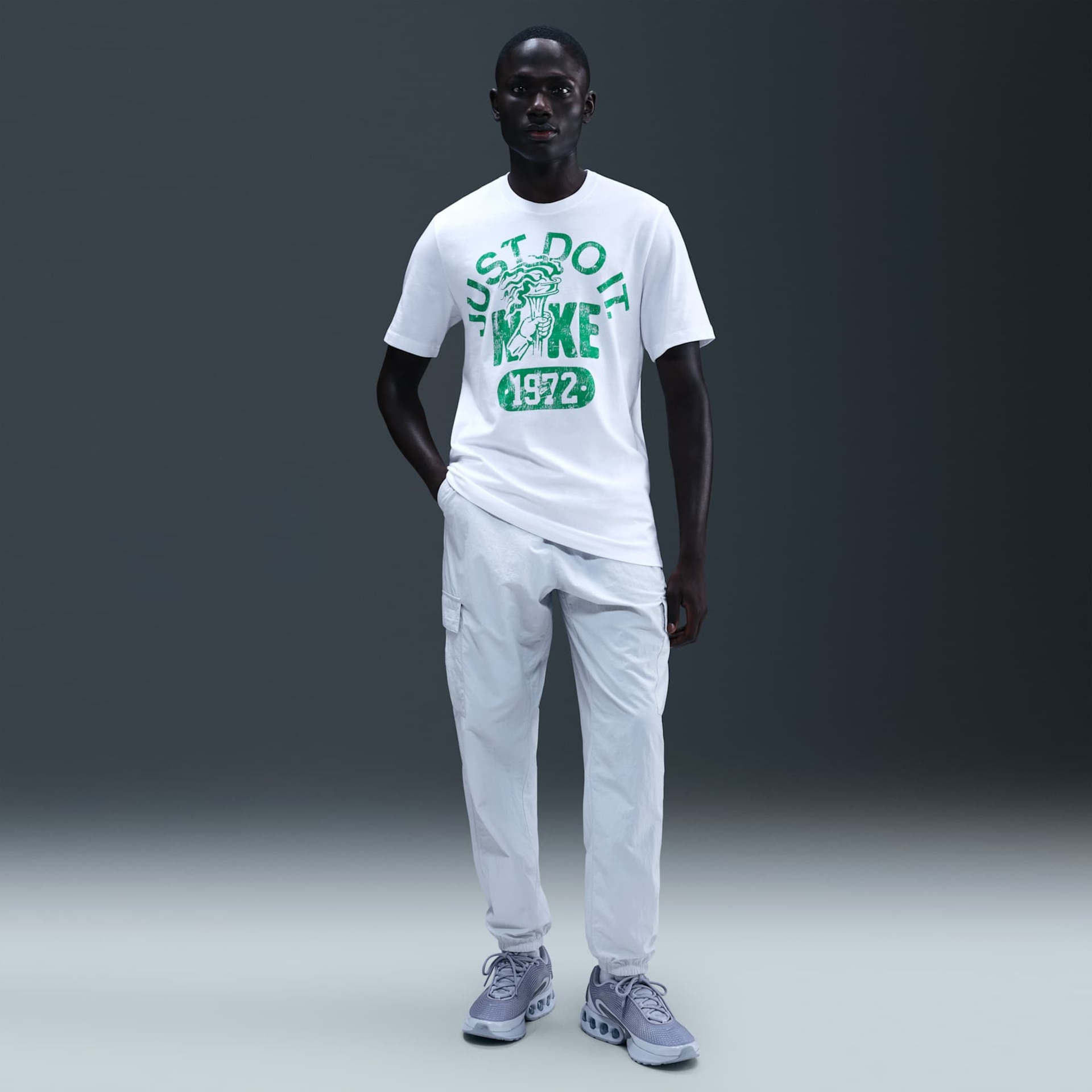 Camiseta Nike Sportswear JDI Vintage Masculina - Foto 4