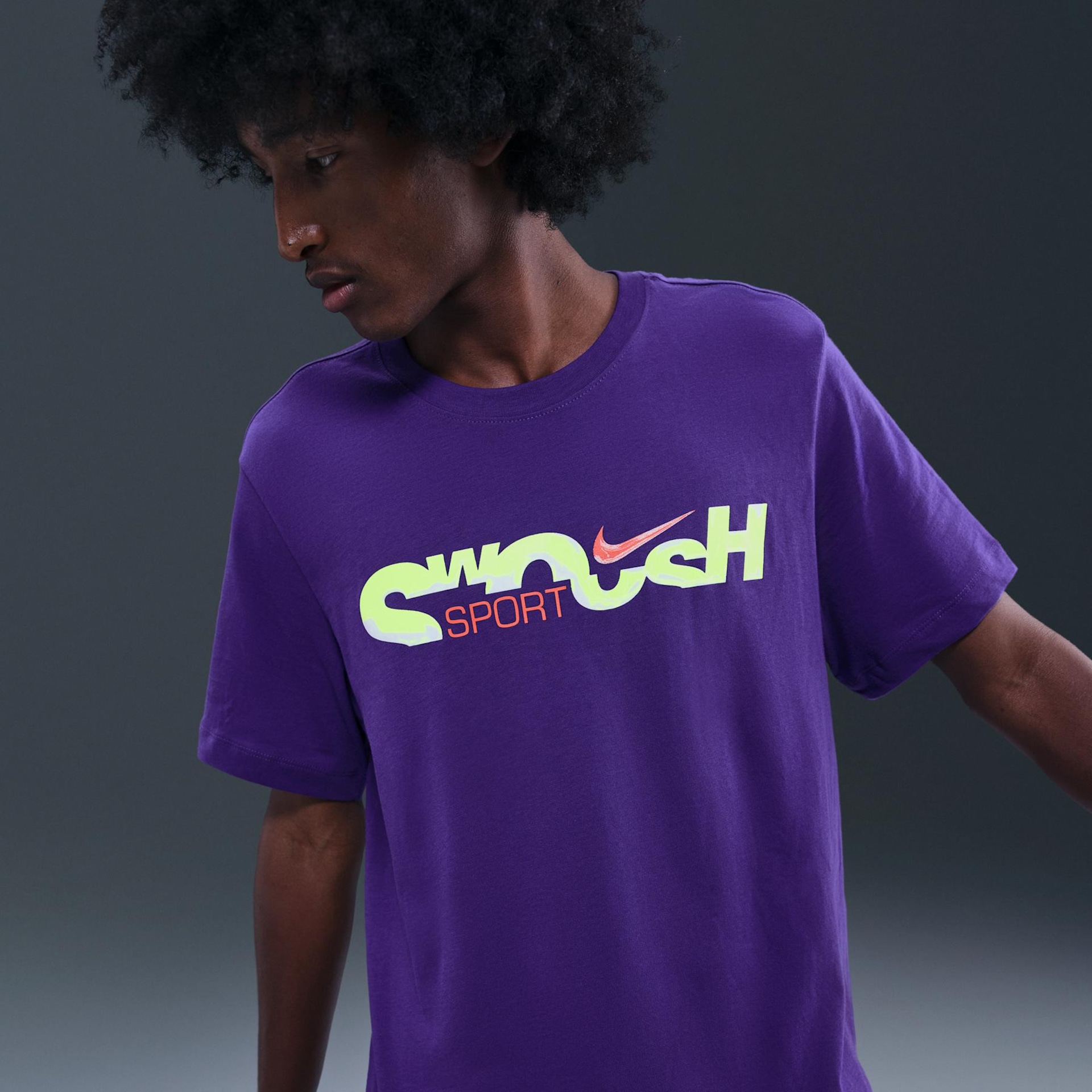 Imagem principal de Camiseta Nike Sportswear Swoosh Masculina