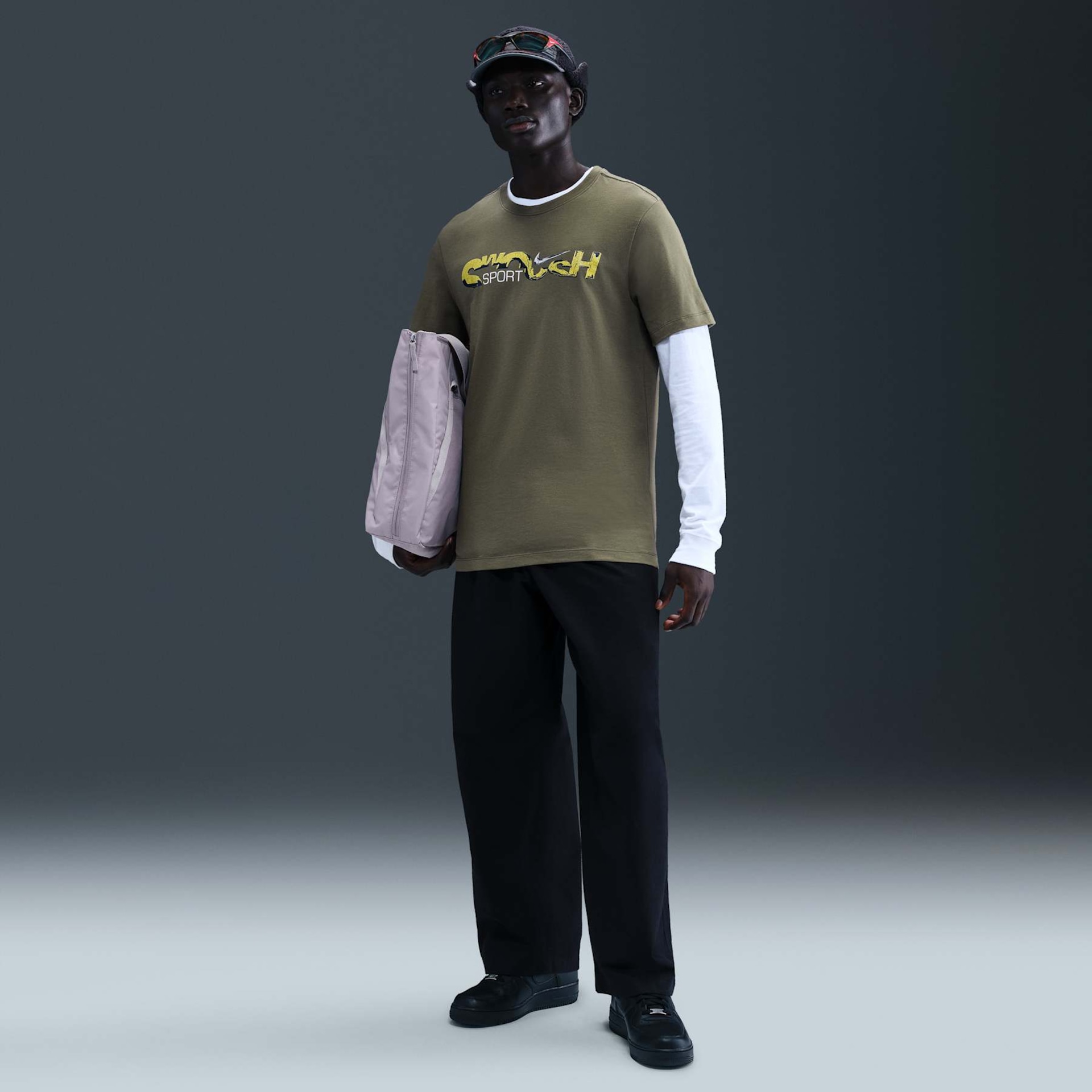 Camiseta Nike Sportswear Swoosh Masculina - Foto 4