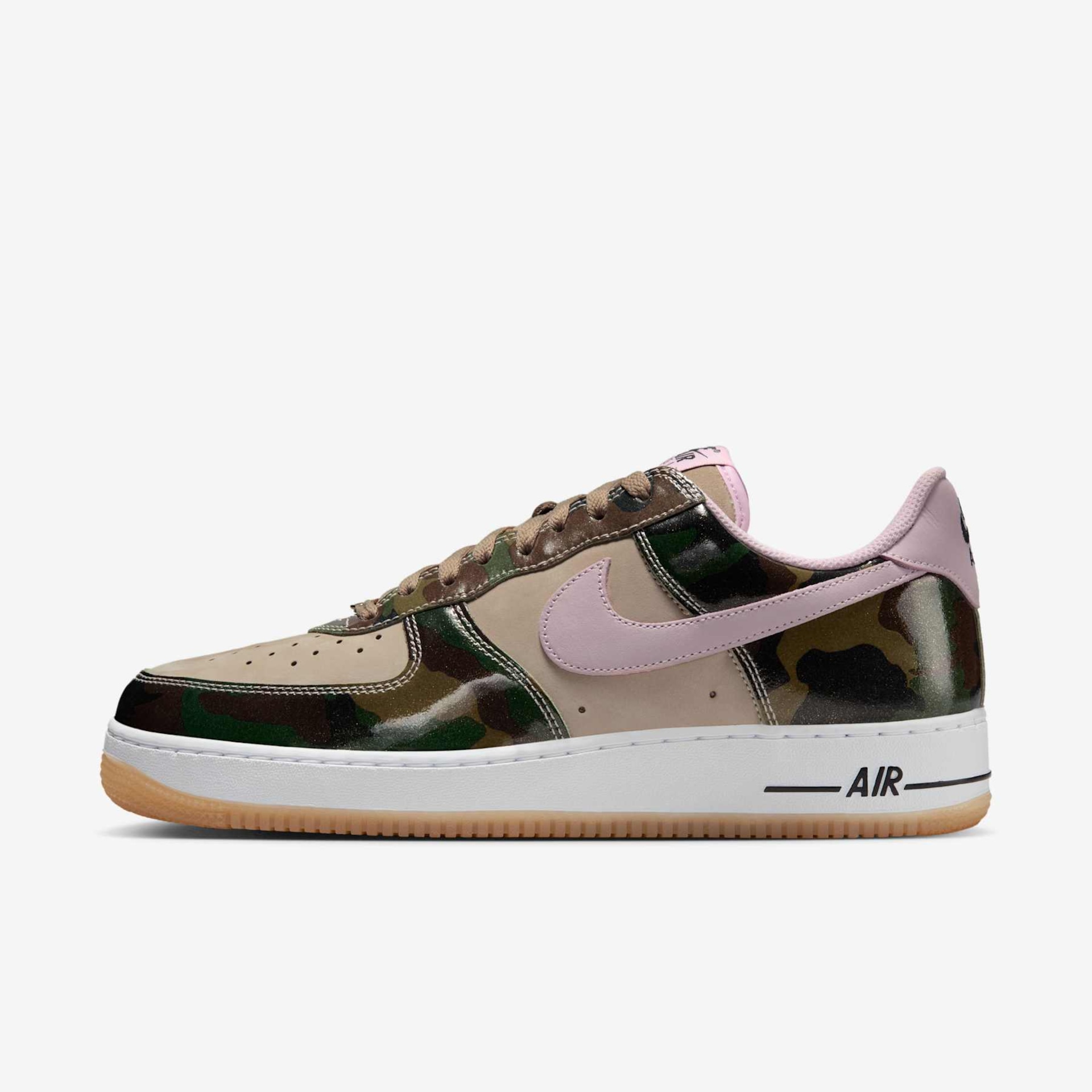 Tênis Nike Air Force 1 Low Retro - Foto 1