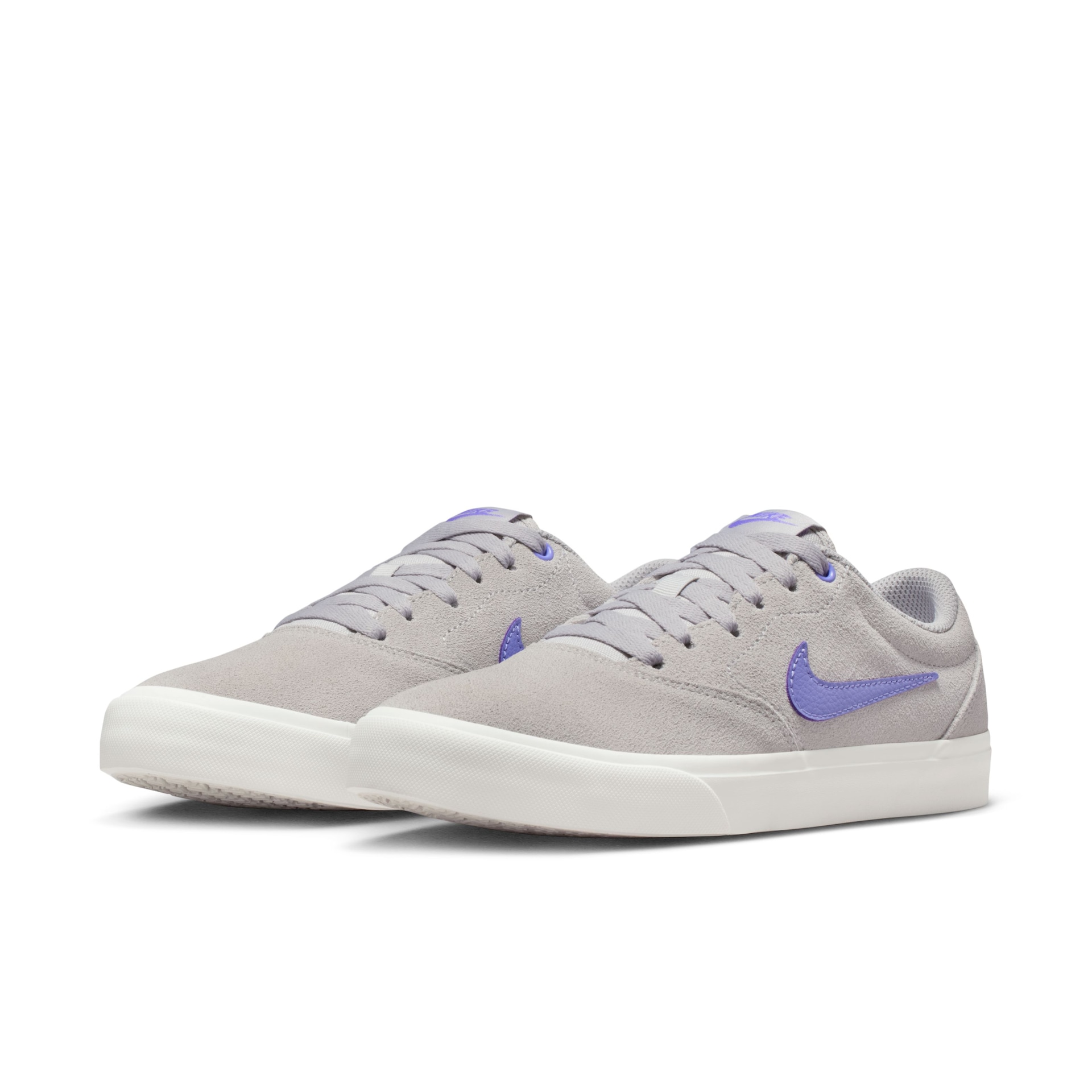 Tênis Nike Charge Suede Feminino - Foto 5