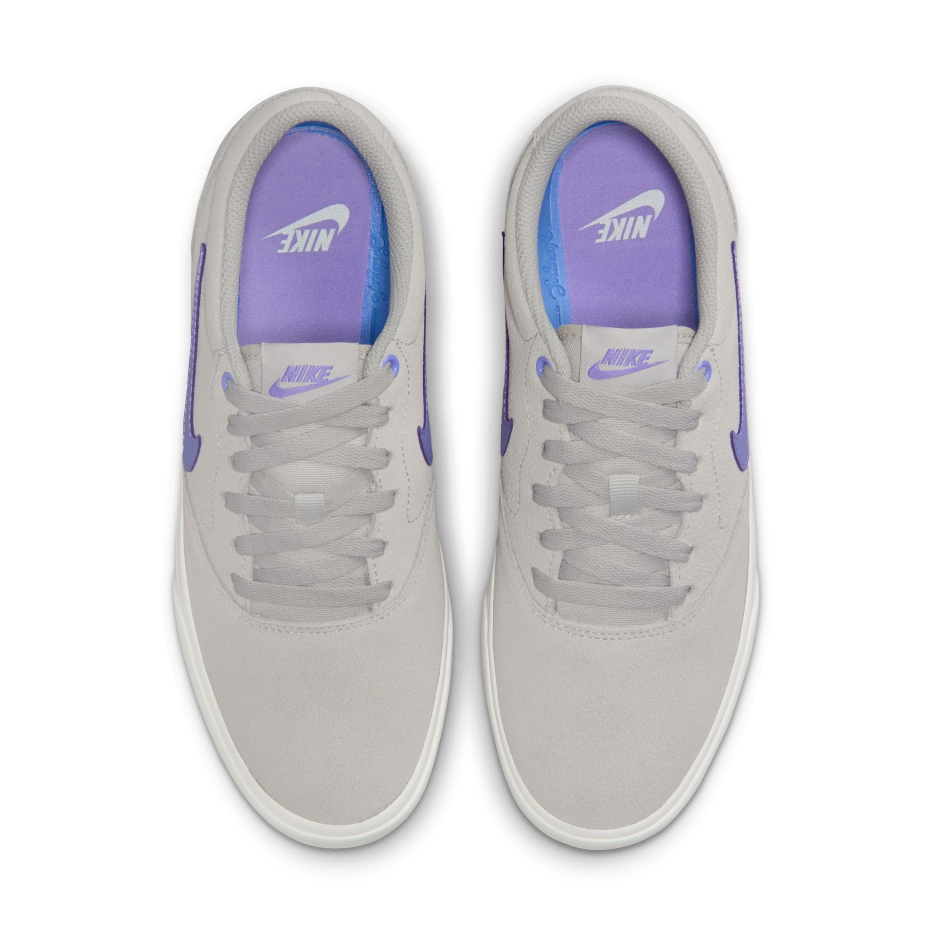 Tênis Nike Charge Suede Feminino - Foto 4