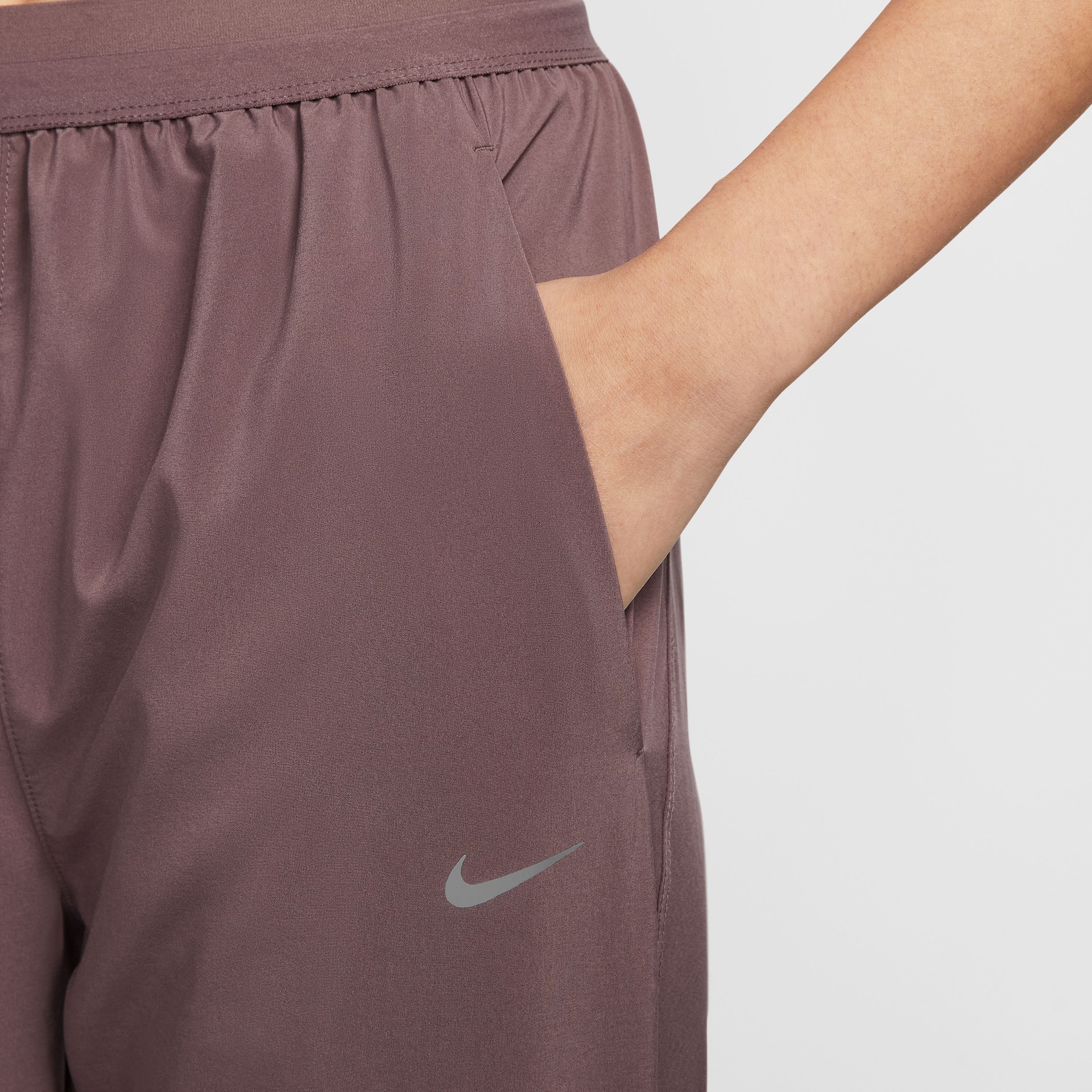 Calça Dri-FIT Nike Tempo Feminina - Foto 4