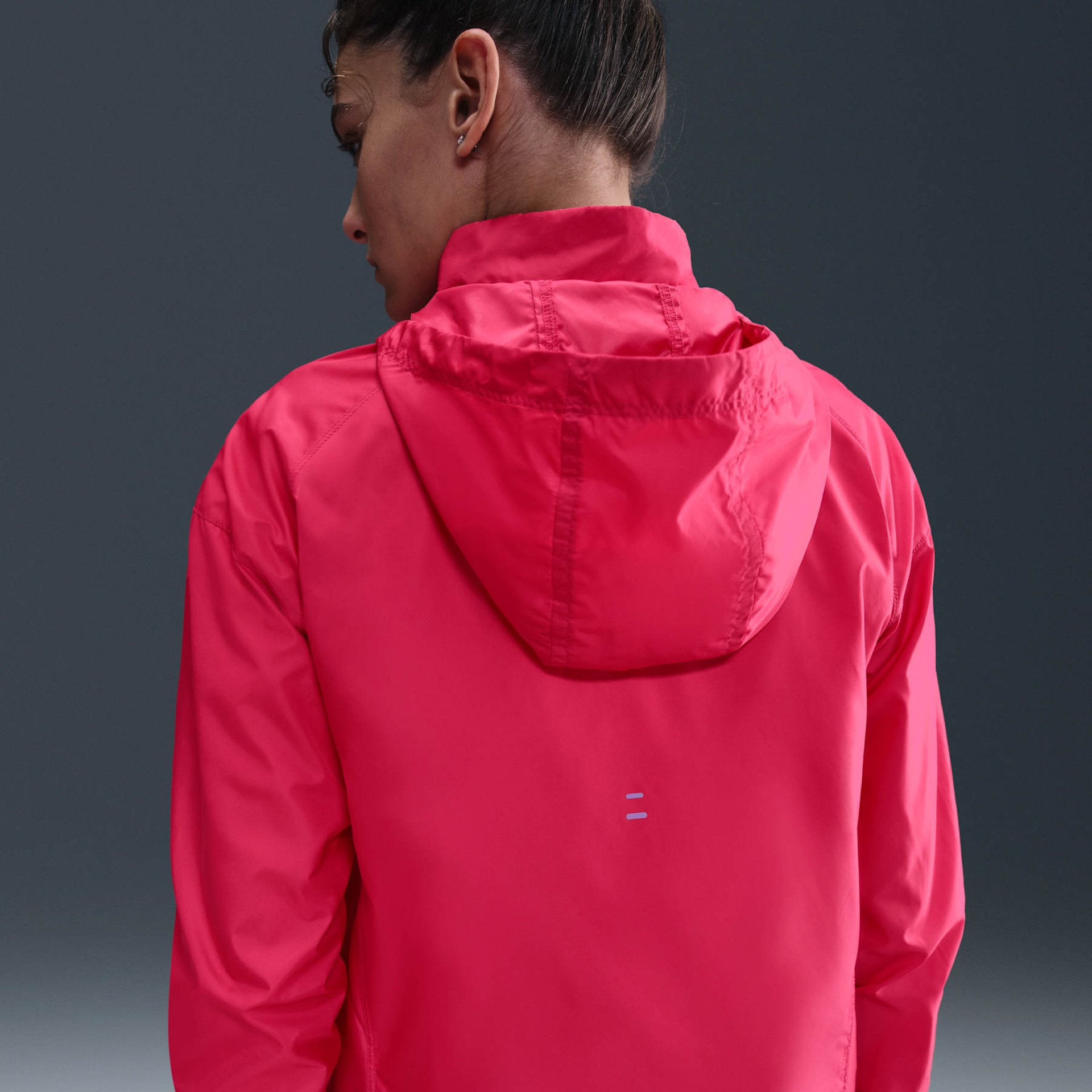 Jaqueta Nike Tempo Repel Feminina - Foto 2