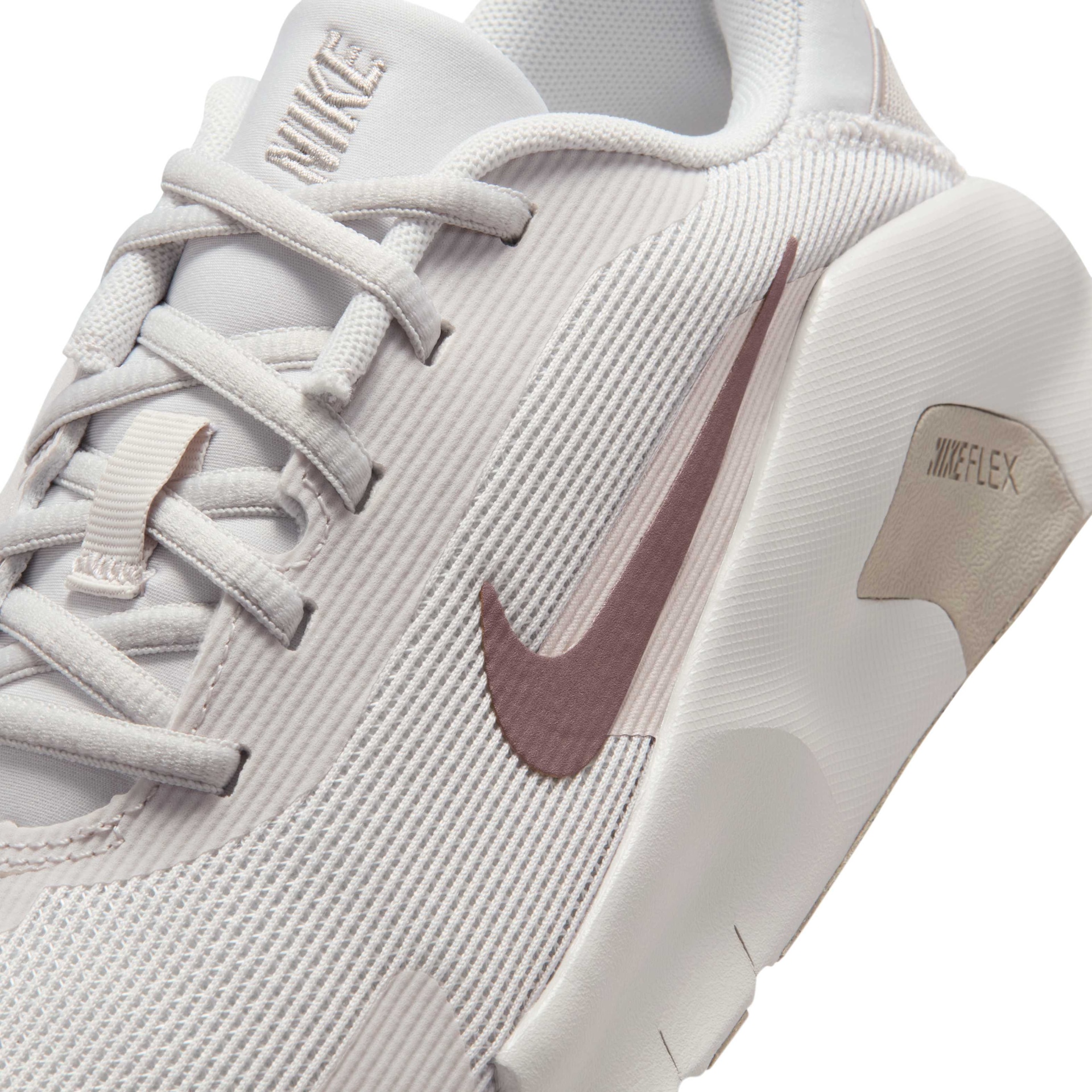 Tênis Nike Flex Train Feminino - Foto 7
