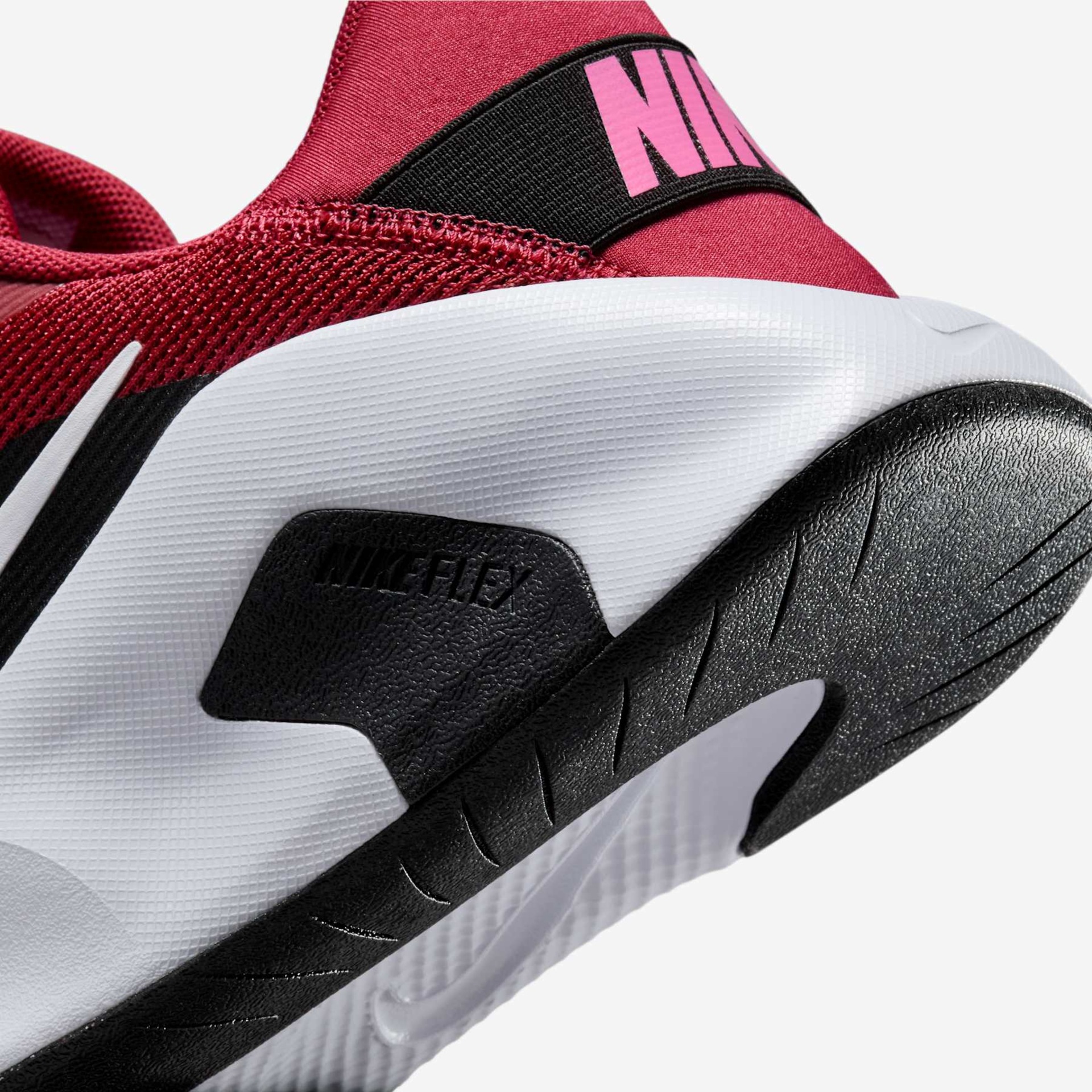 Tênis Nike Flex Train Feminino - Foto 8