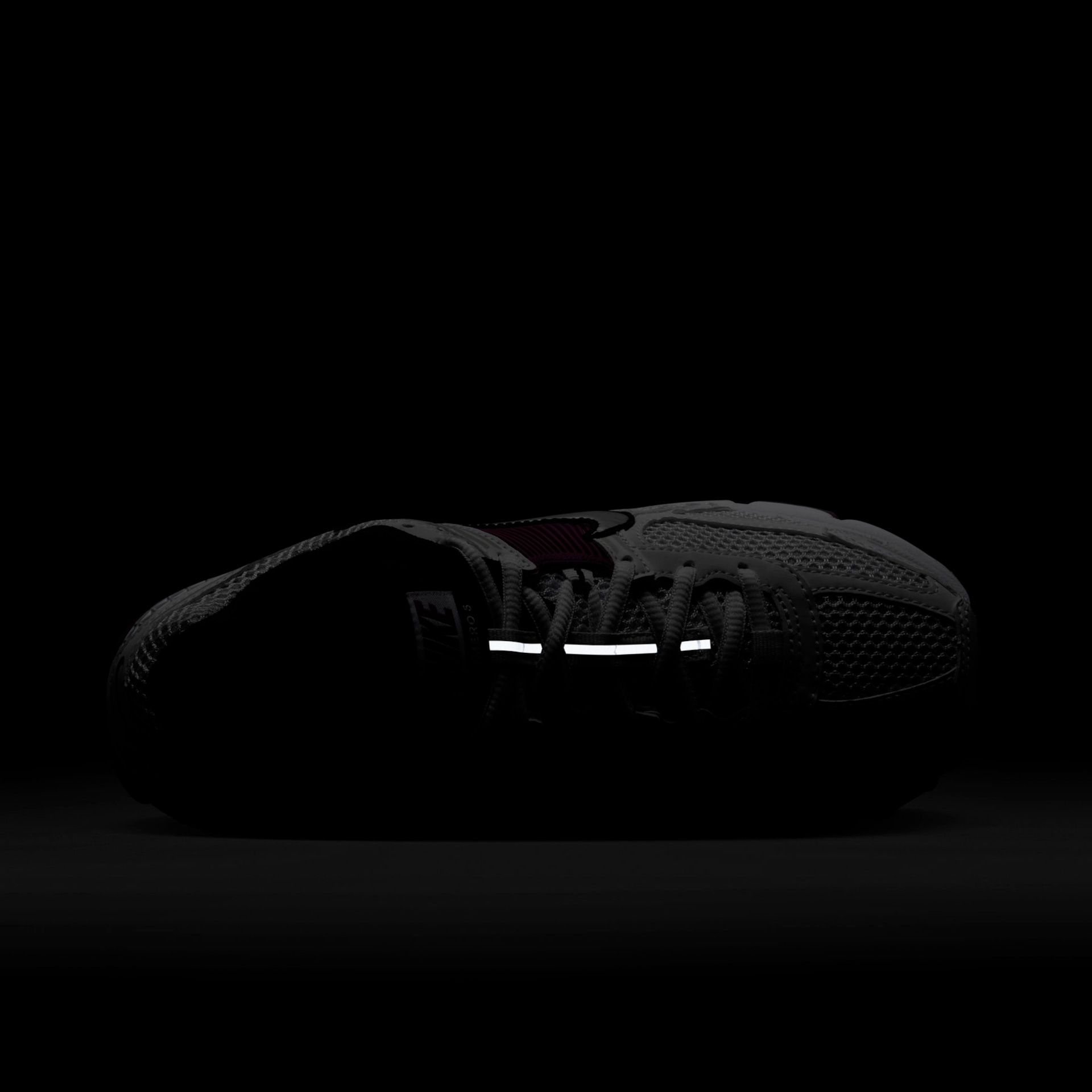 Women's Nike Zoom Vomero 5 - Foto 9