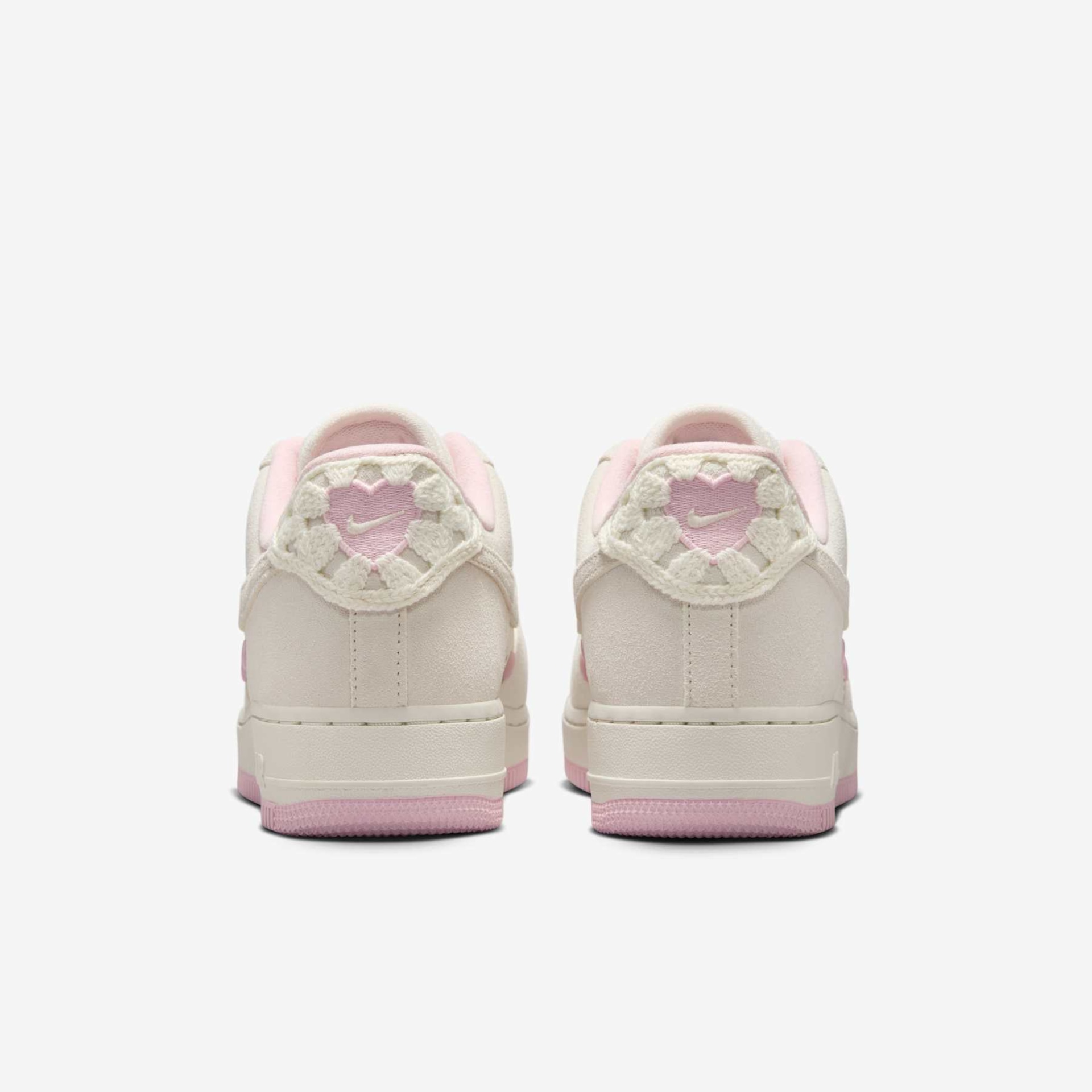 Tênis Nike Air Force 1 '07 LX Feminino - Foto 6