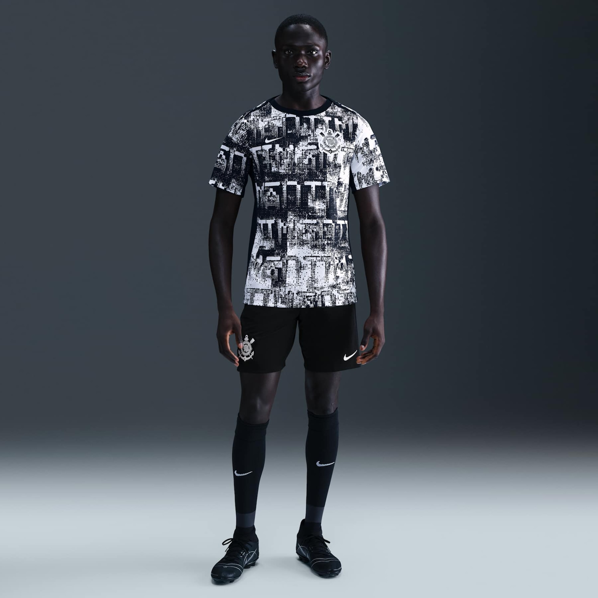 Camiseta Corinthians Nike 2026 Pré-Jogo Masculina - Foto 4