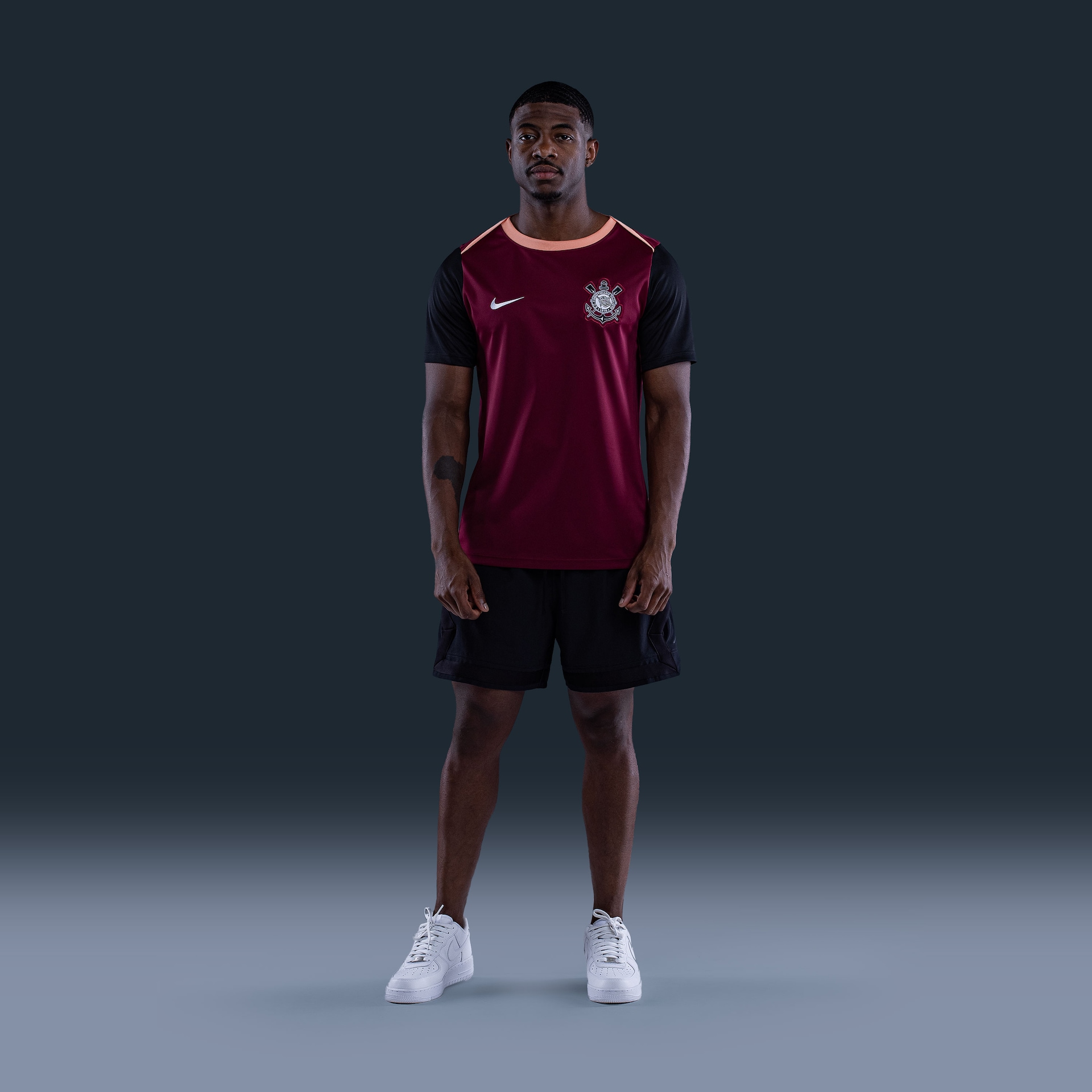 Imagem principal de Camiseta Corinthians Nike 2026 Treino Masculina