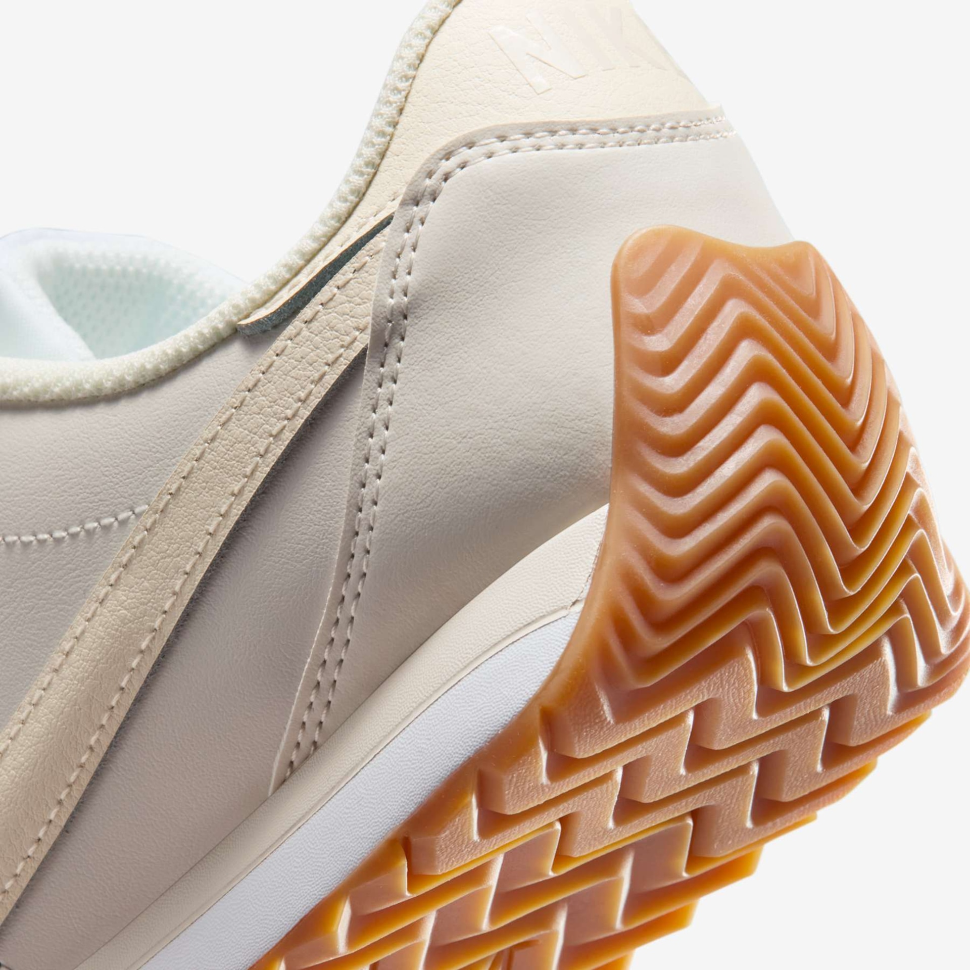 Tênis Nike Pacific LTR Feminino - Foto 8