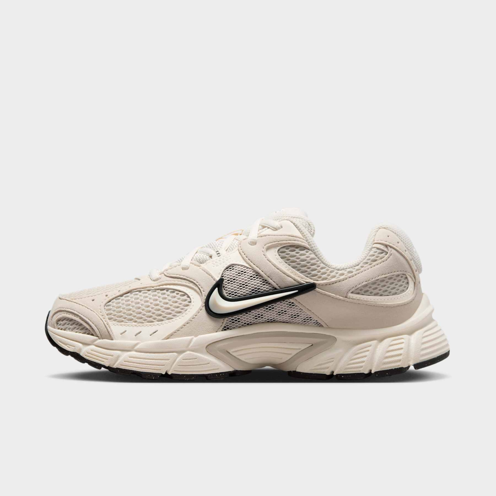 Tênis Nike V5 Runner Feminino - Foto 1