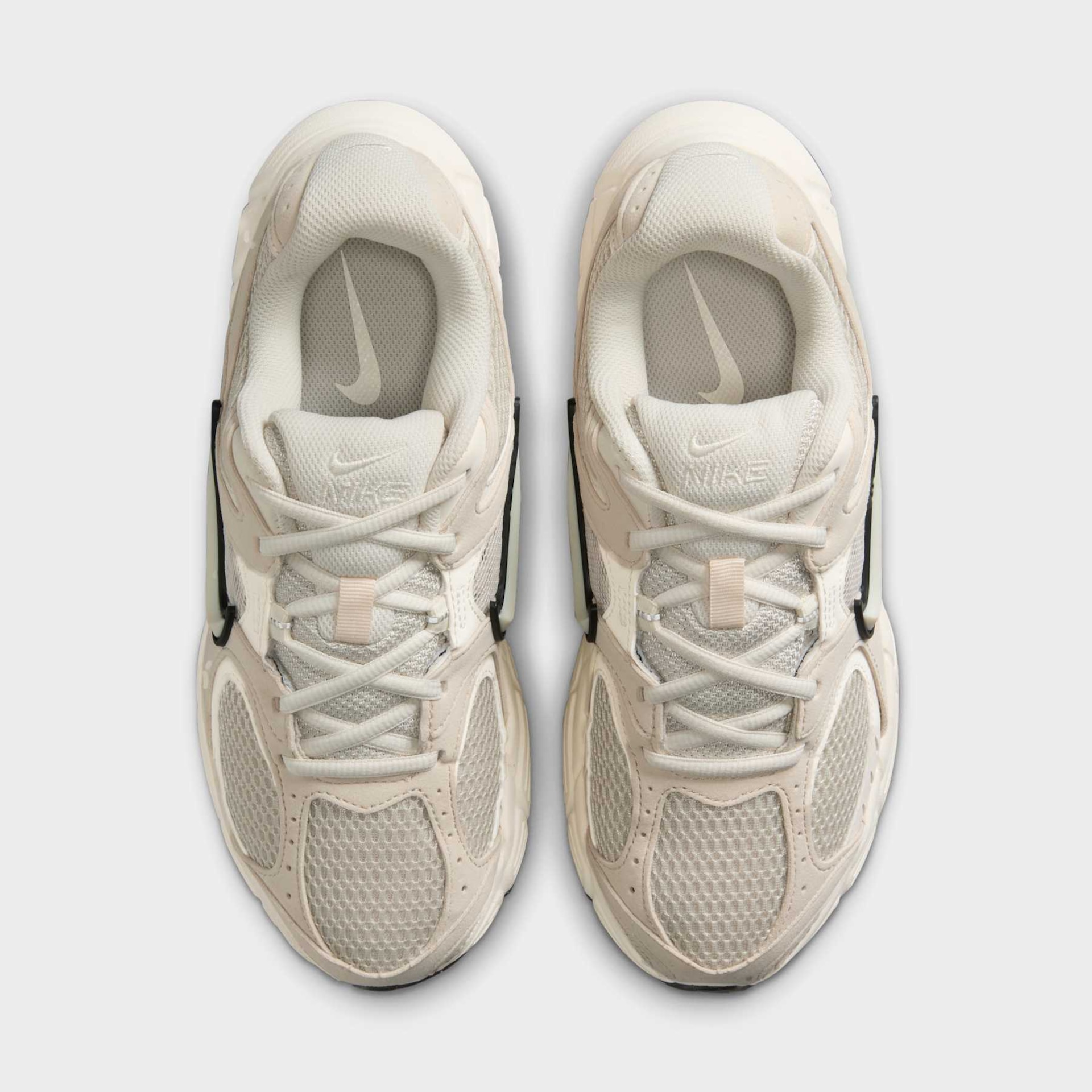 Tênis Nike V5 Runner Feminino - Foto 4