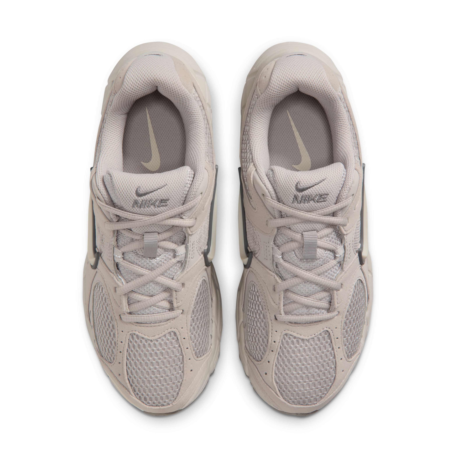 Tênis Nike V5 Runner Feminino - Foto 4