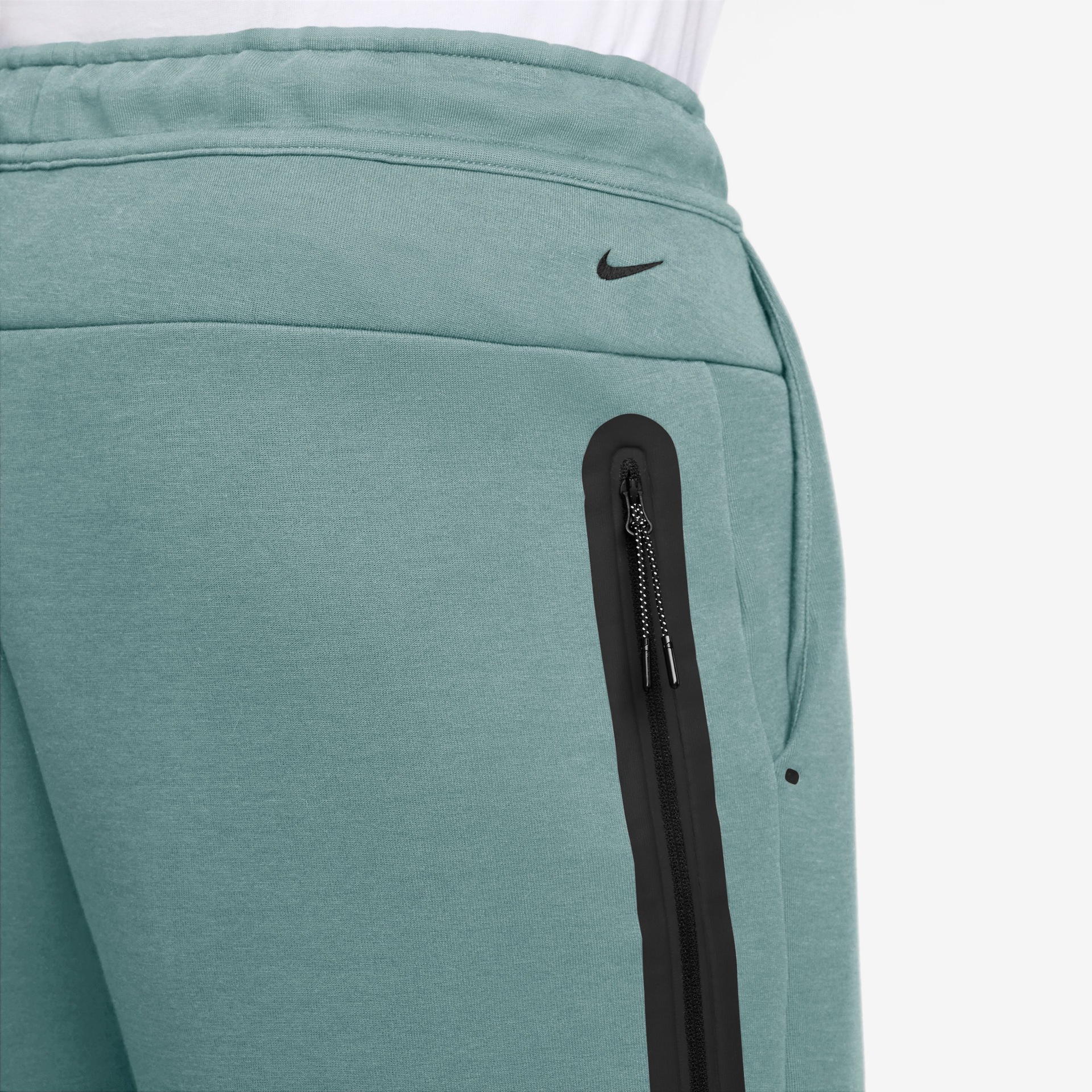 Shorts Nike Tech Fleece Masculino - Foto 4