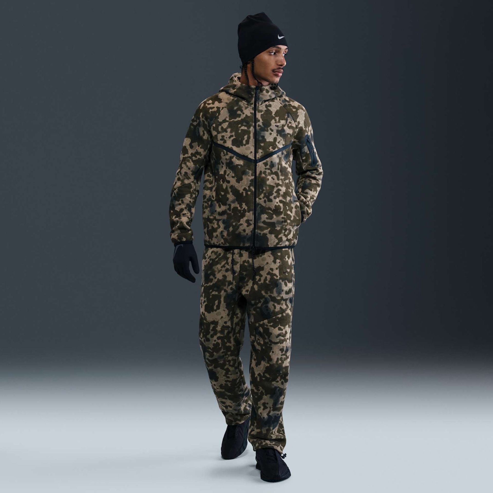 Jaqueta Nike Tech Fleece Masculina - Foto 4