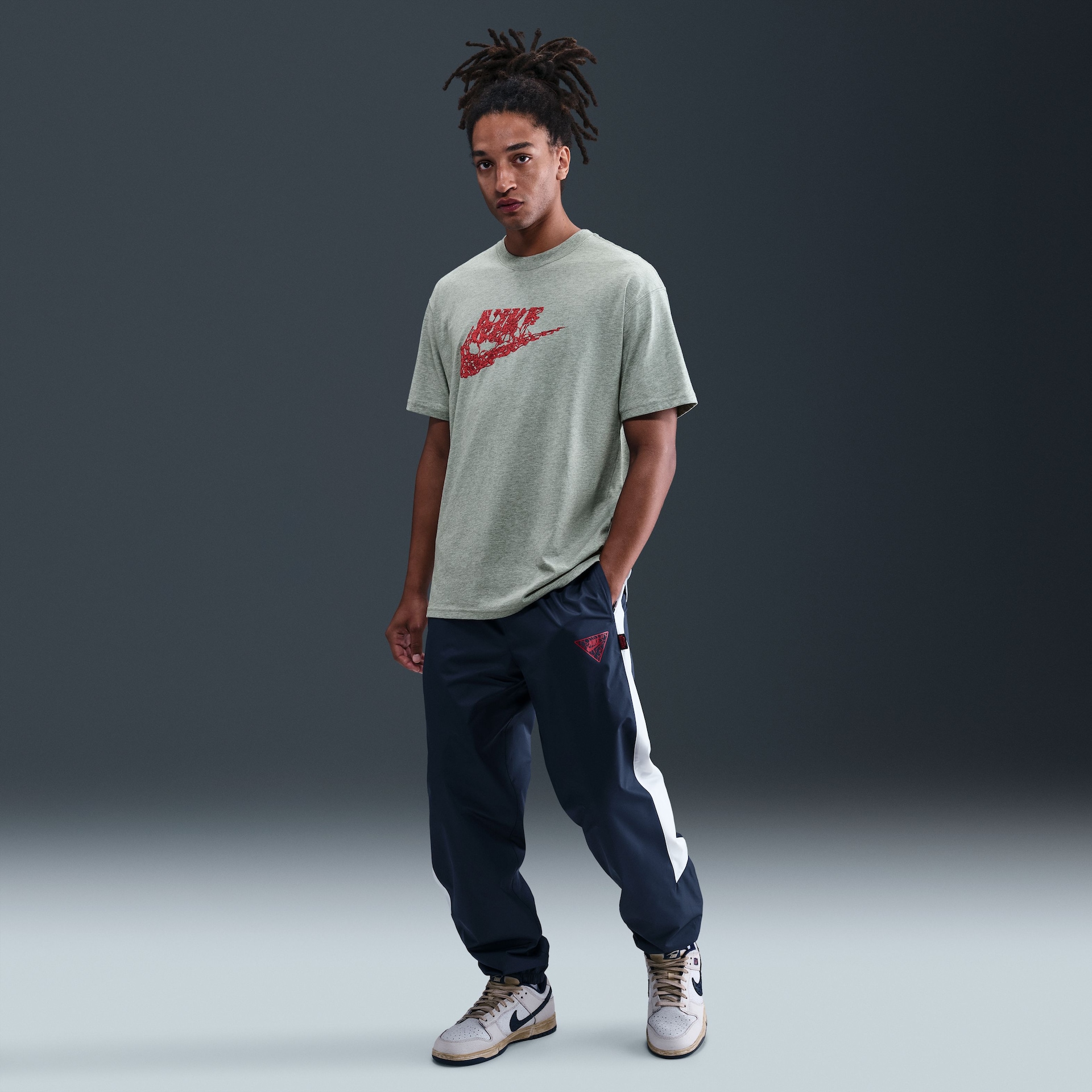 Camiseta Nike Sportswear Masculina - Foto 5