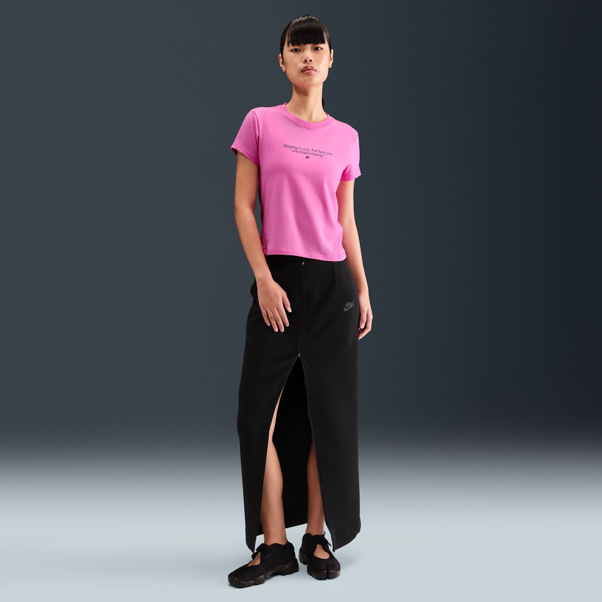 Camiseta Nike Sportswear Chill Feminina - Foto 4