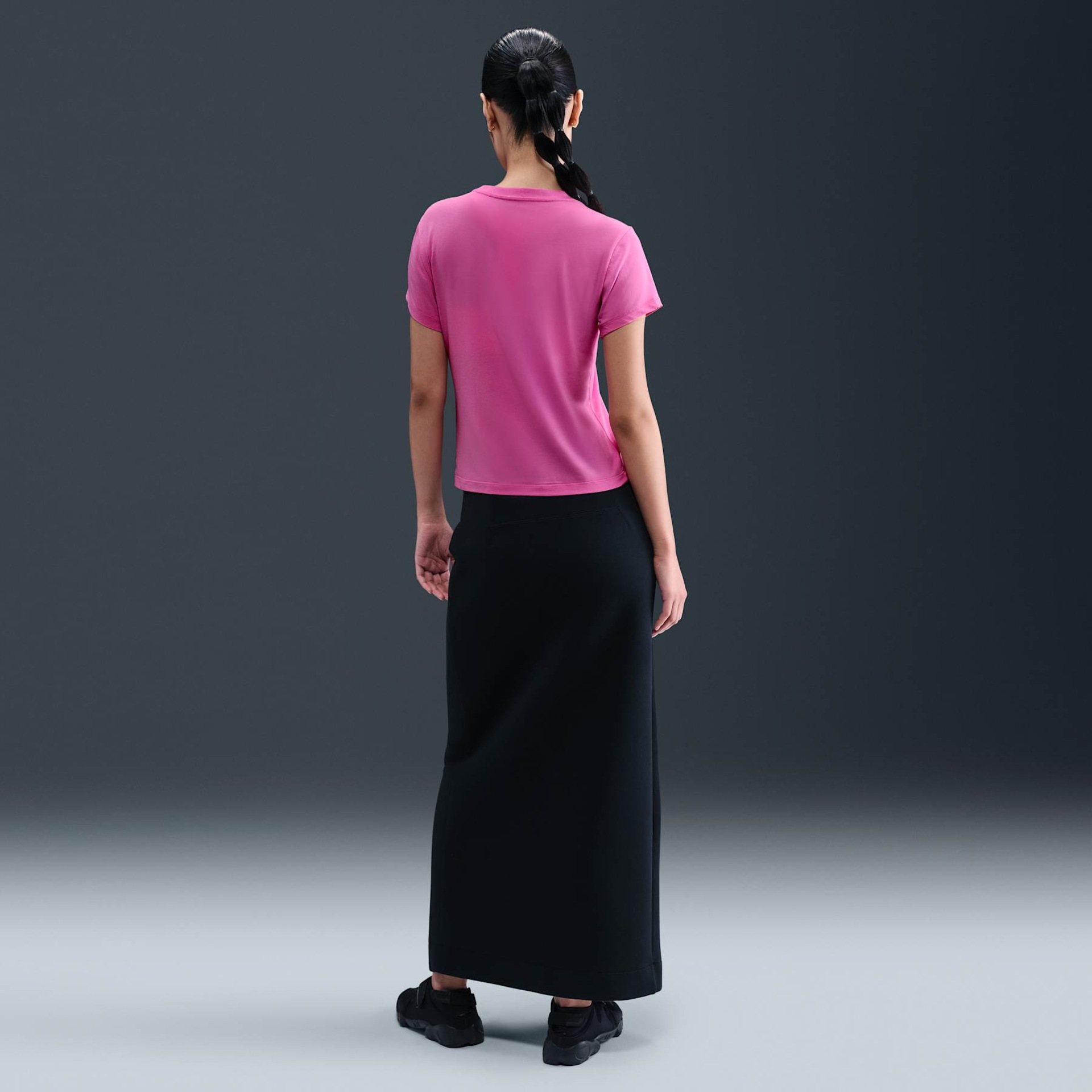 Camiseta Nike Sportswear Chill Feminina - Foto 5